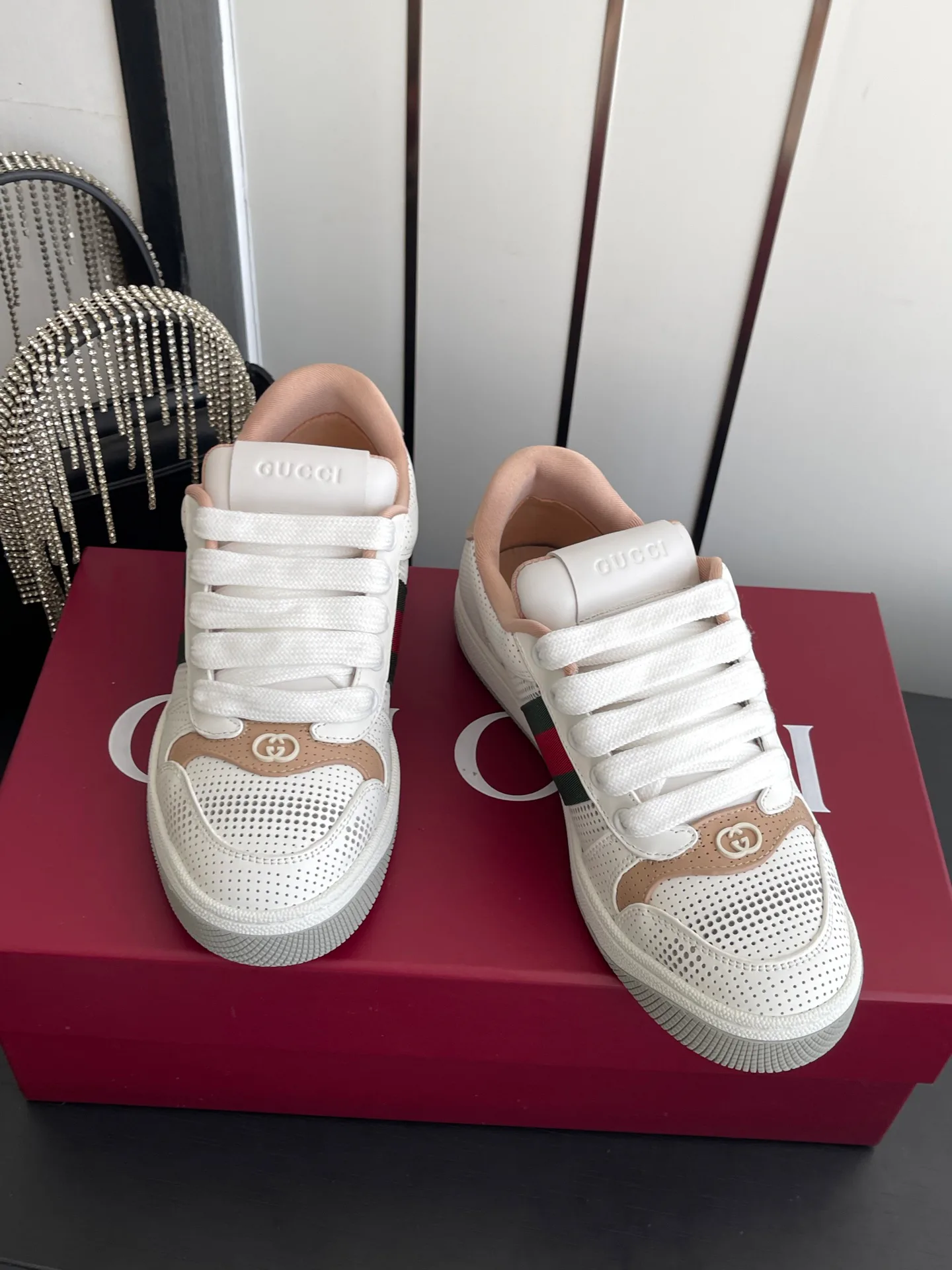 Кроссовки Женские Gucci 19538654