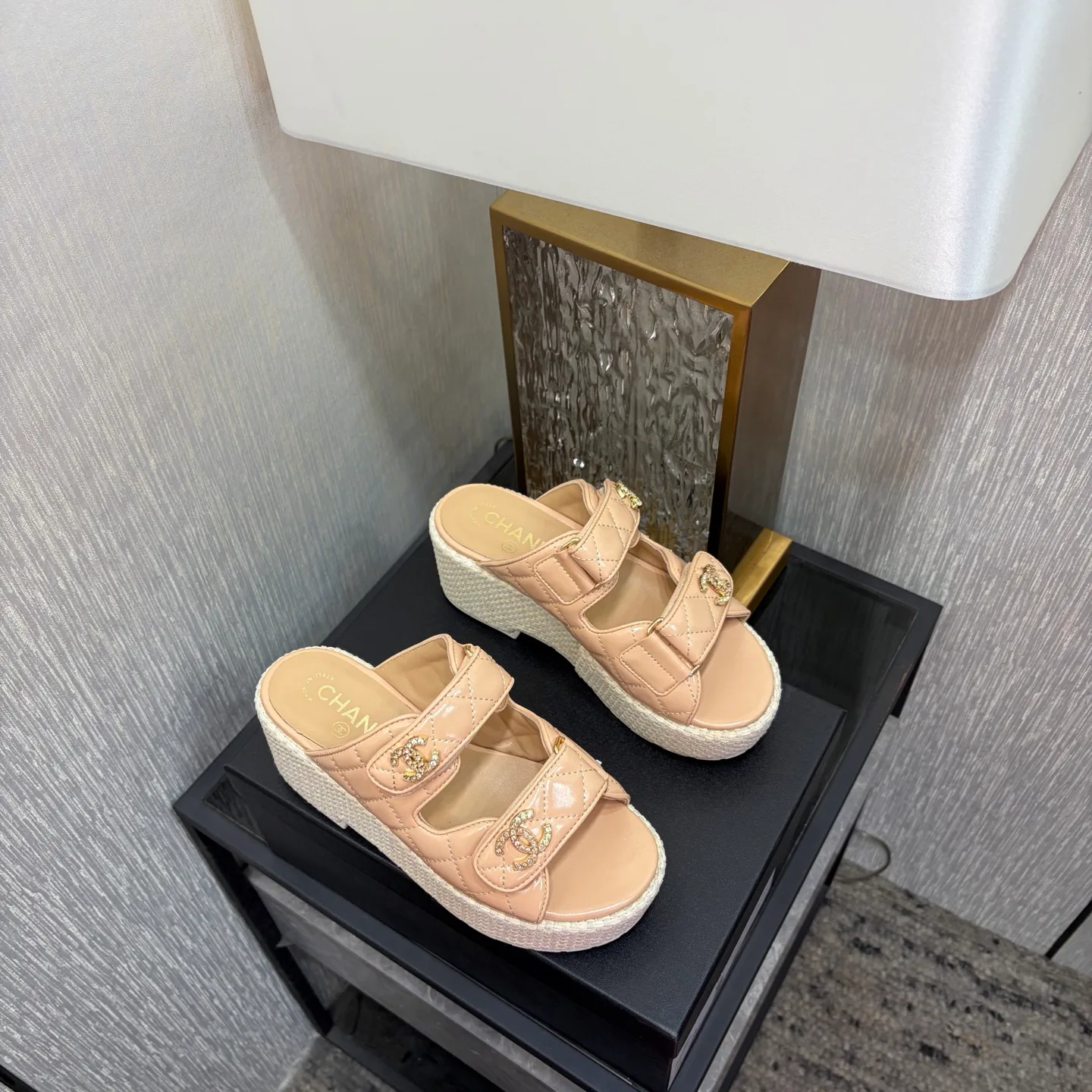 Сандалии Женские Chanel 11579262