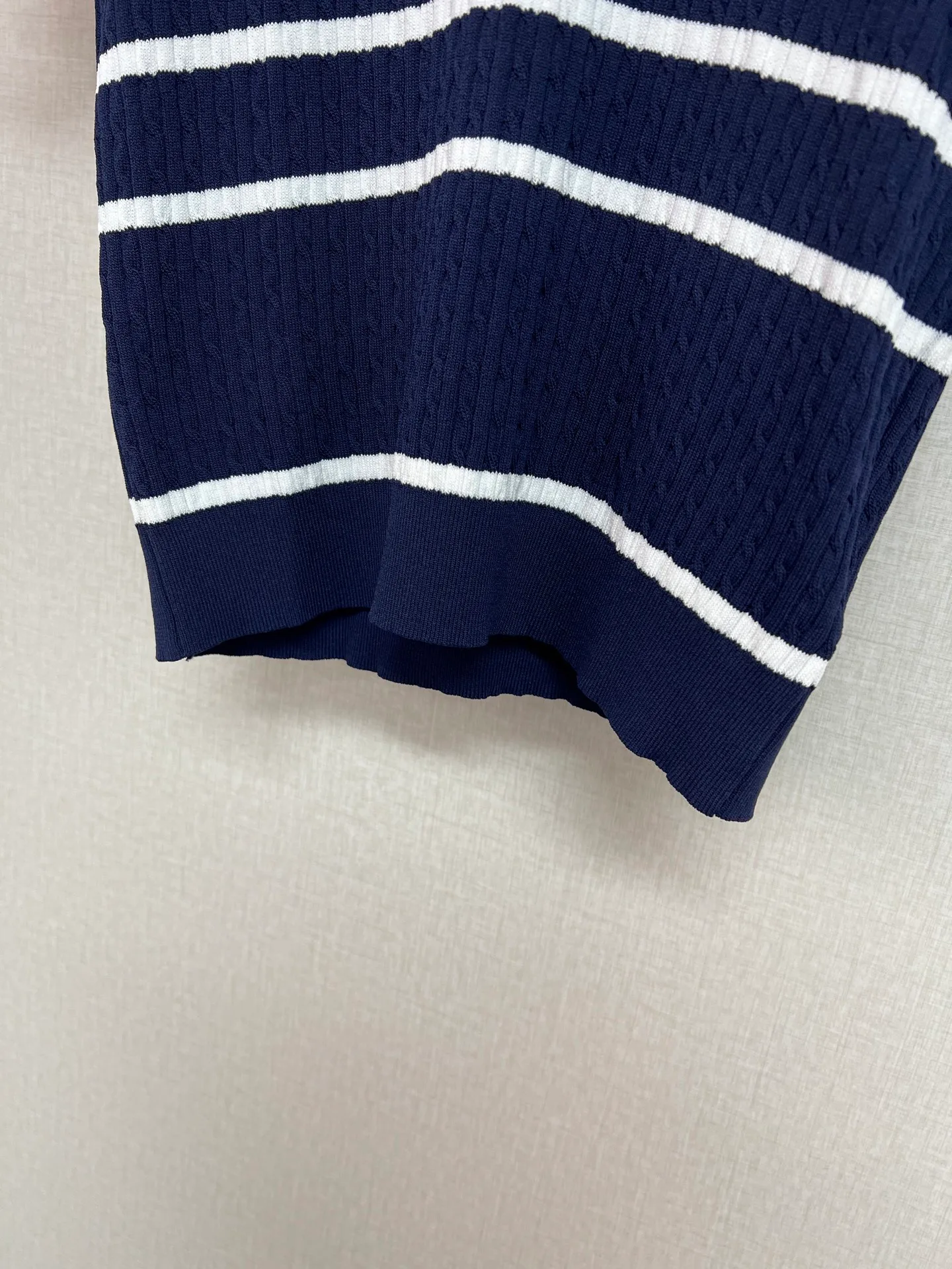 Топы Женские Saint Laurent 13410371