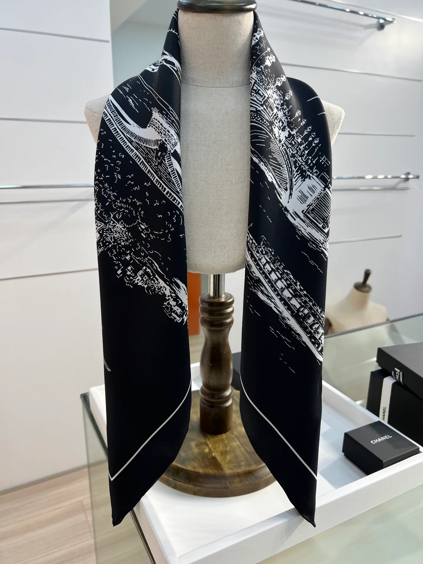 Шарфы Chanel 807689