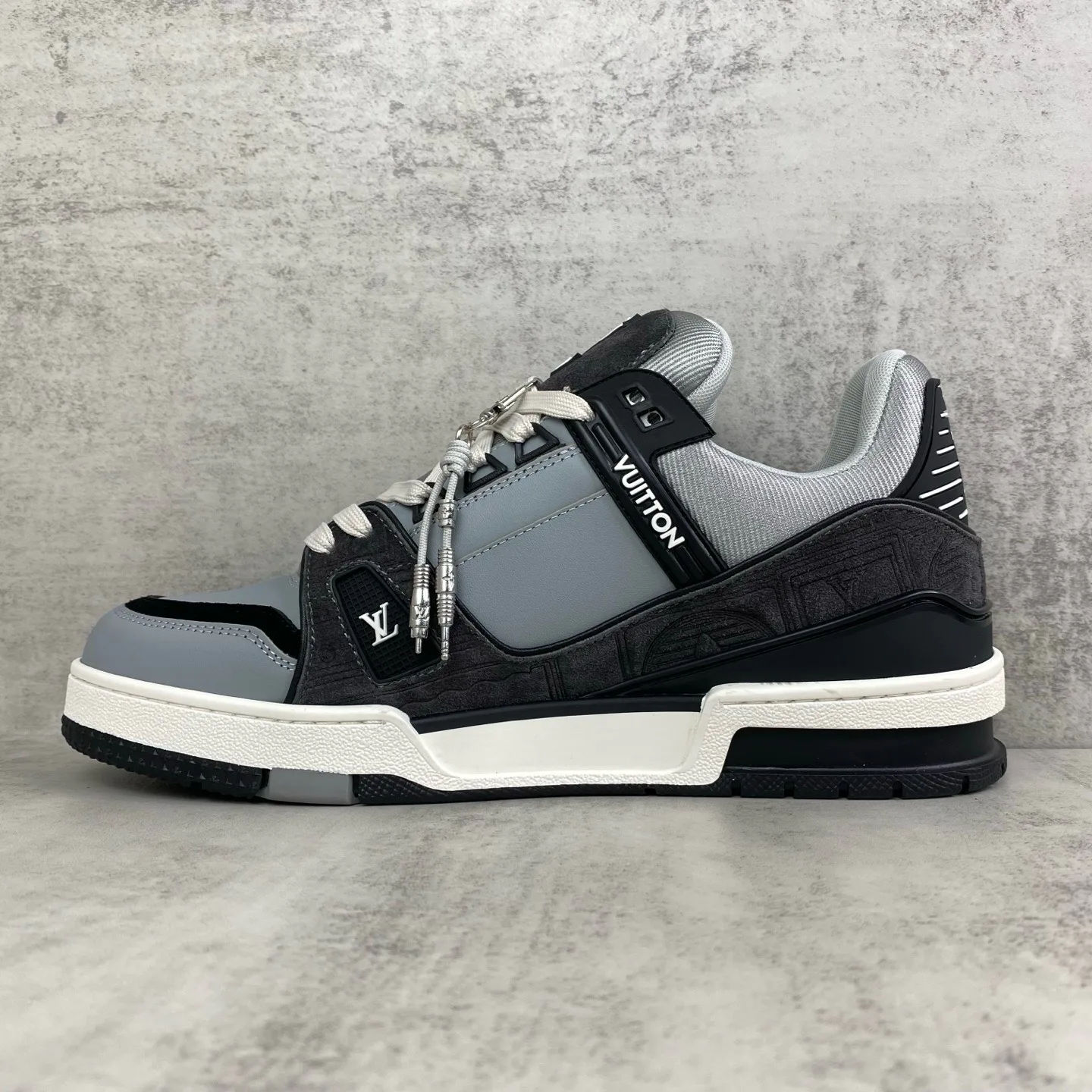Кроссовки Женские Louis Vuitton 17961752