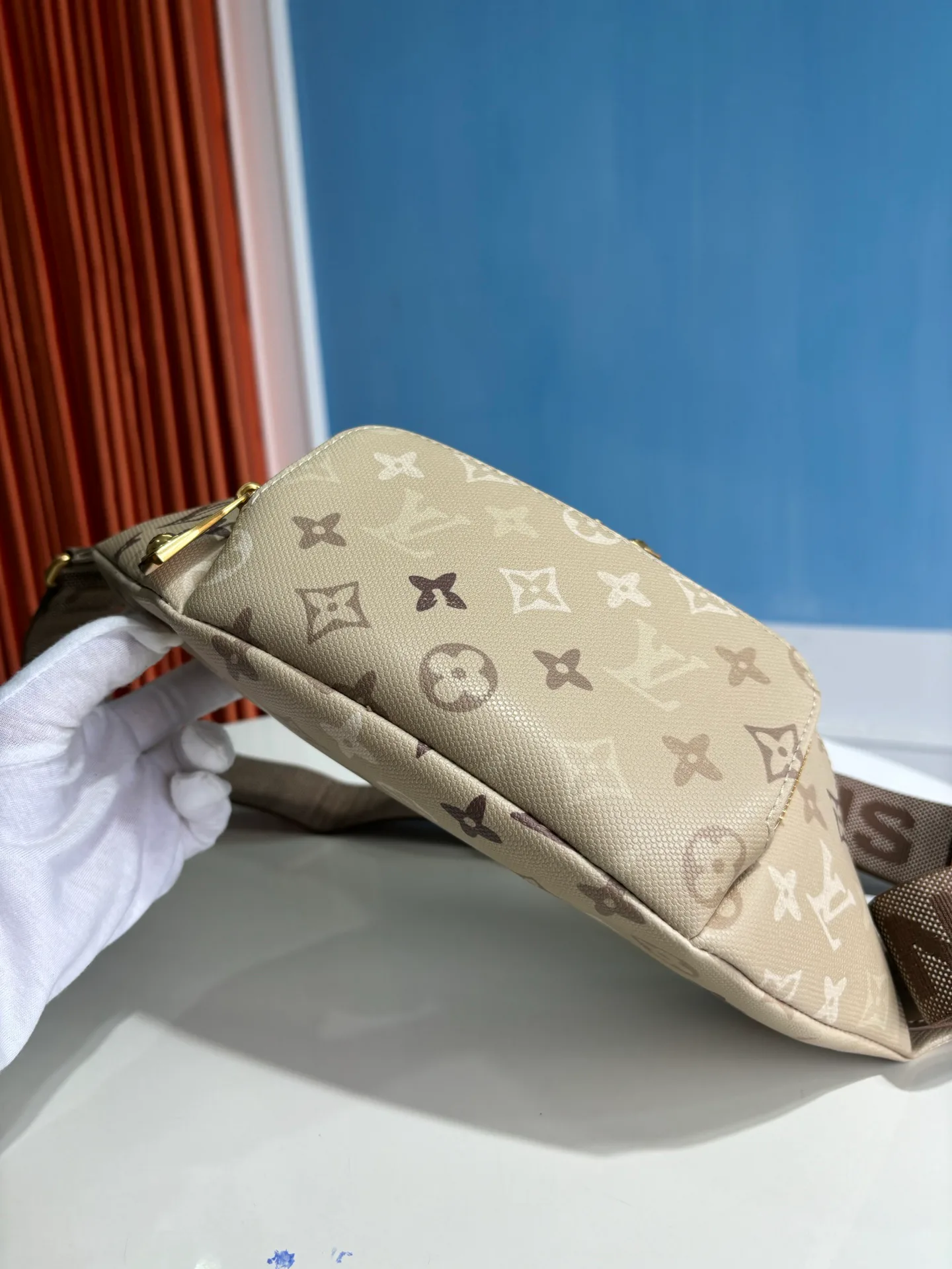 Поясные Сумки Женские Louis Vuitton 14428736