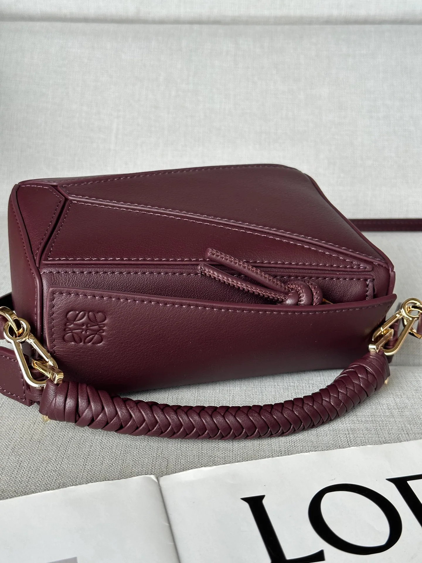 Классические Сумки Женские Loewe 11621877