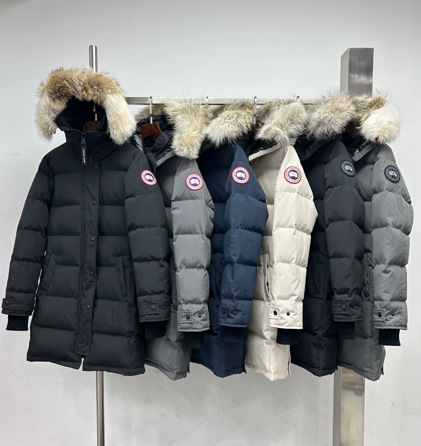 Куртки И Пуховики Женские Canada Goose 18007213