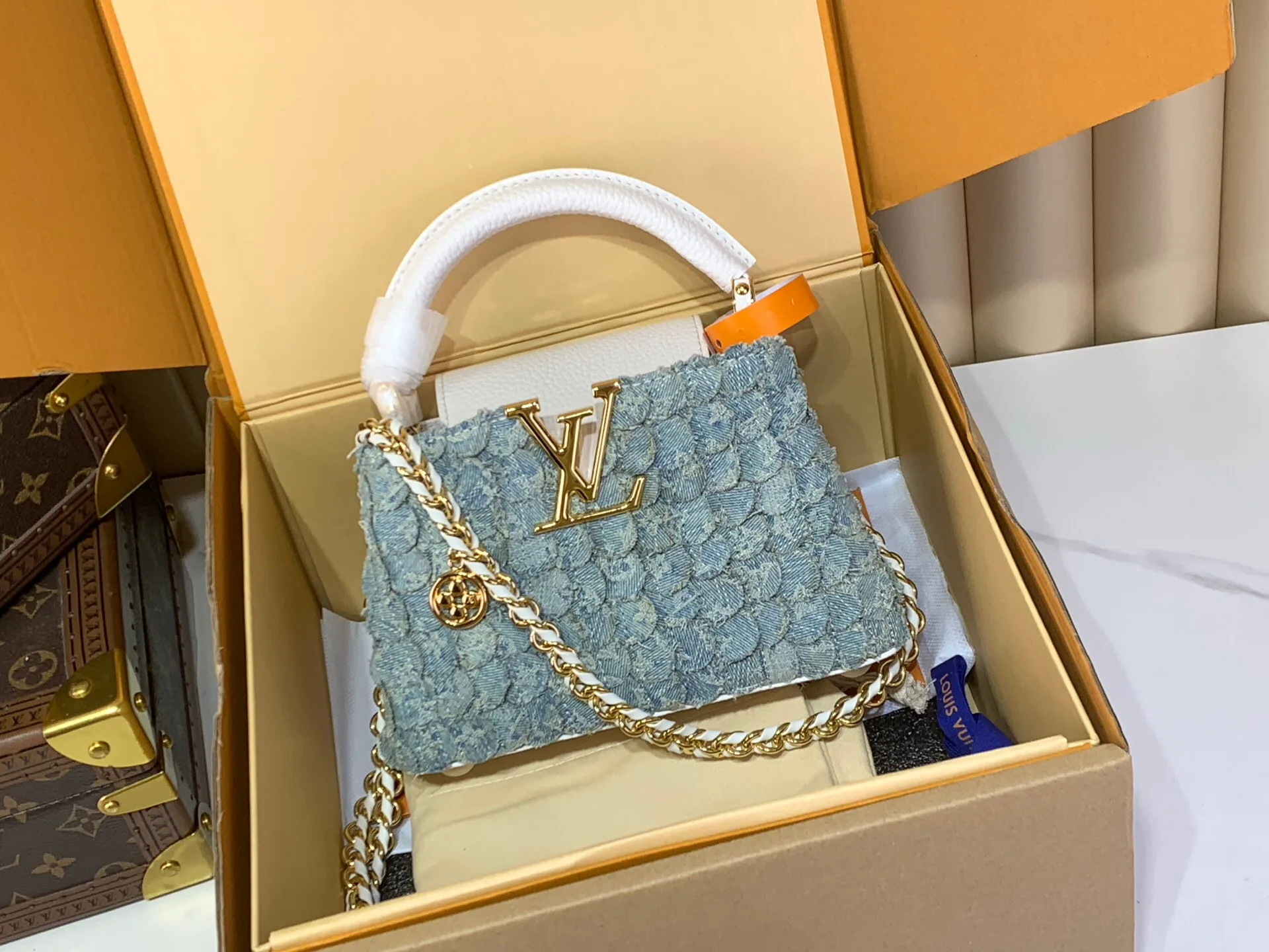 Классические Сумки Женские Louis Vuitton 16893028