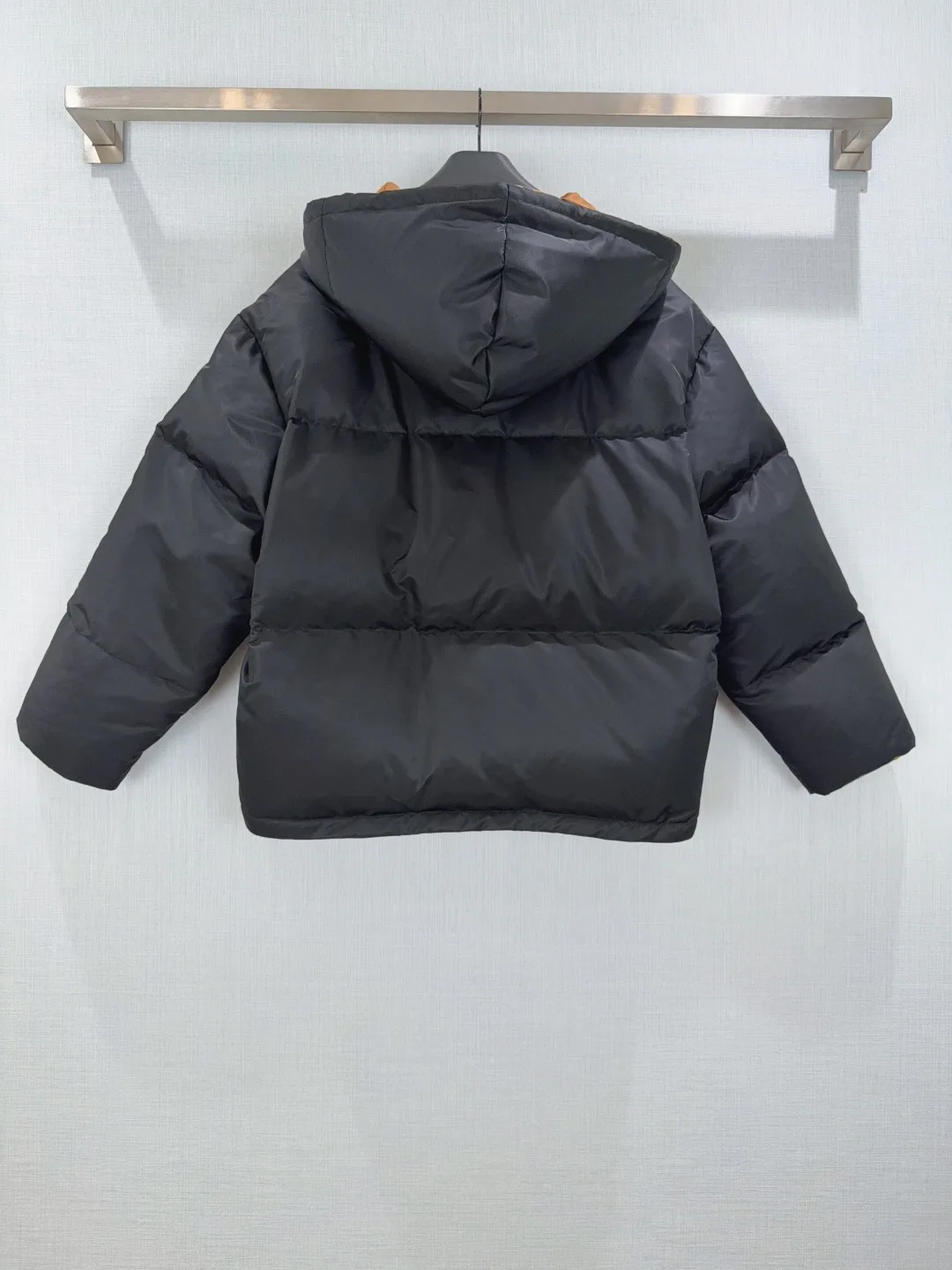 Куртки И Пуховики Женские Prada 18898477