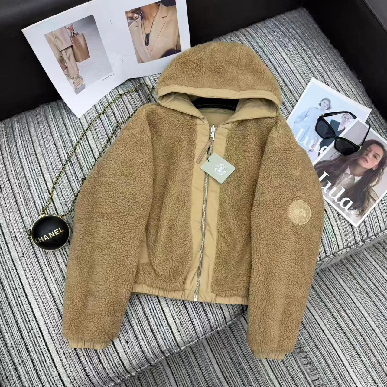 Куртки И Пуховики Женские Canada Goose 286611