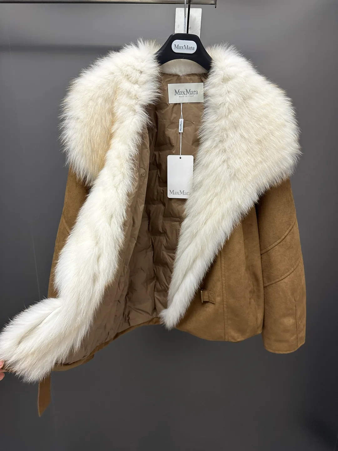 Куртки И Пуховики Женские Max Mara 18702434
