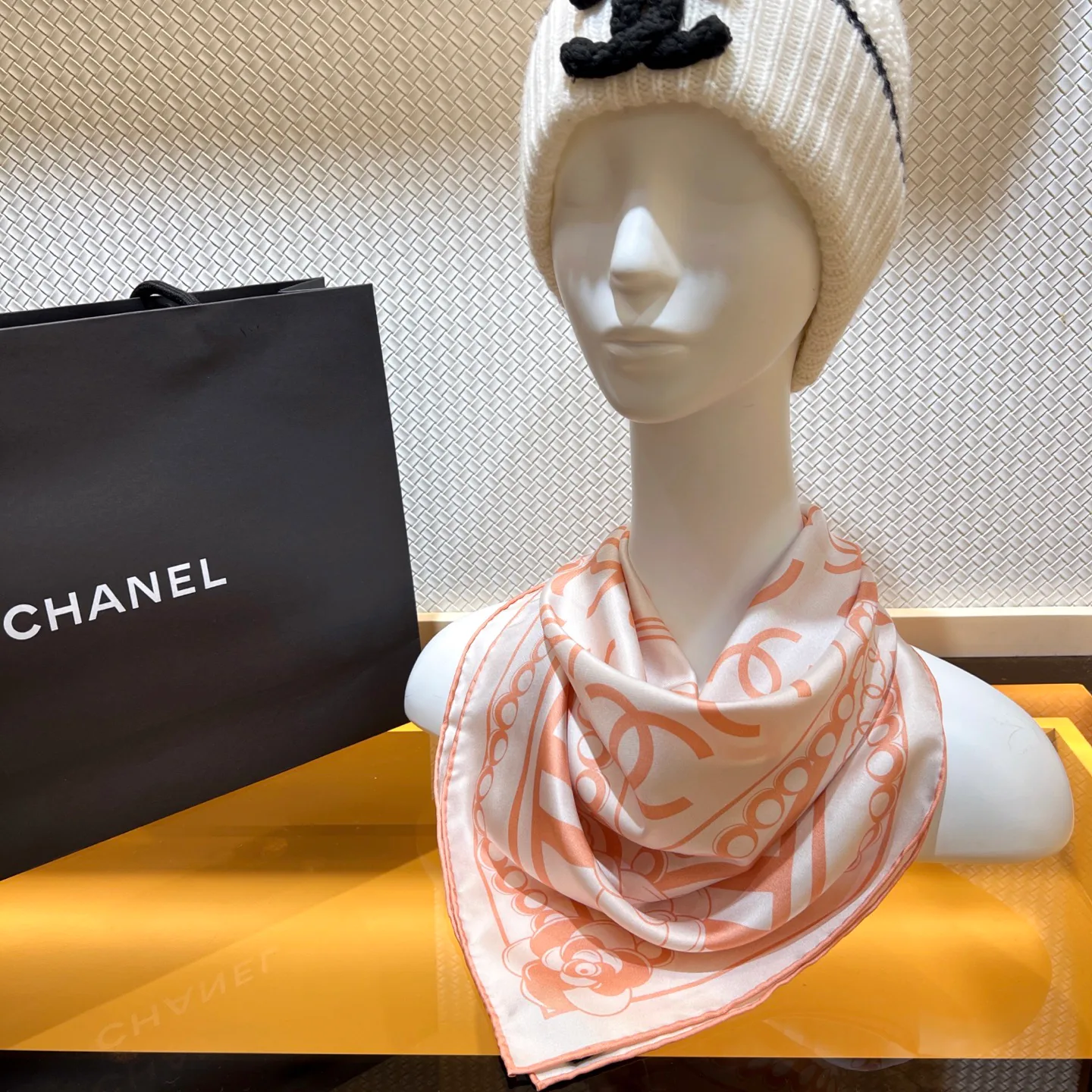 Платки Chanel 5021504