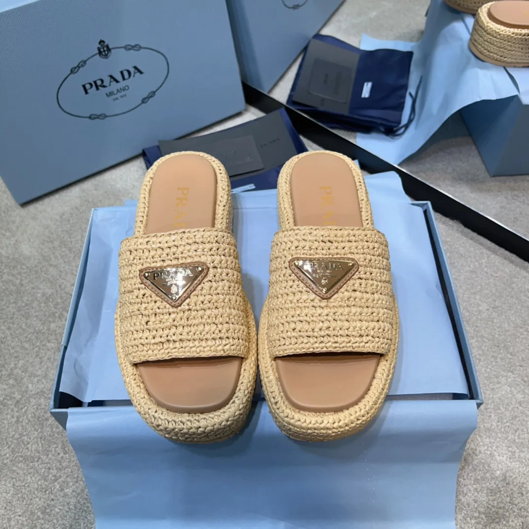 Шлепанцы Женские Prada 27964