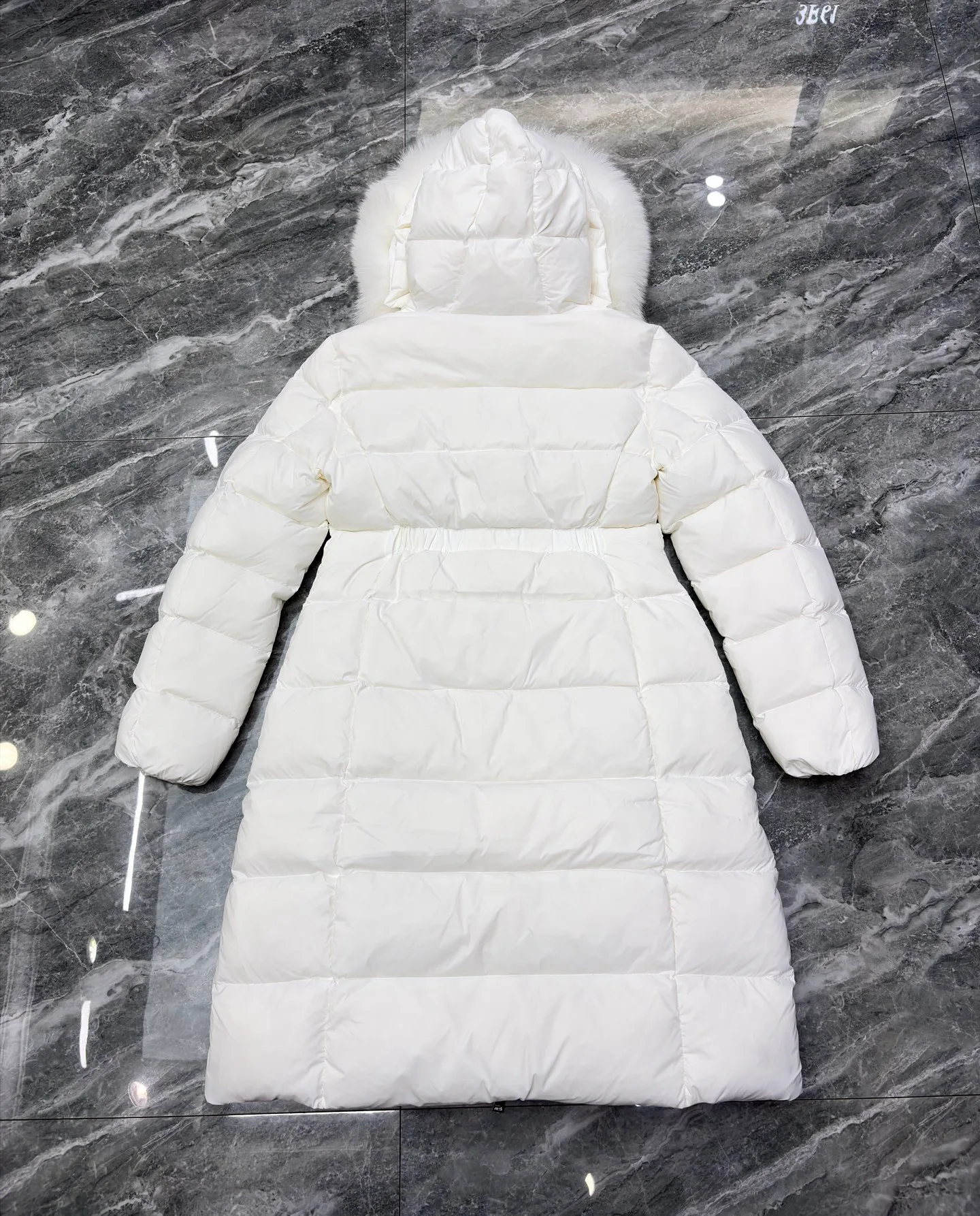 Куртки И Пуховики Женские Moncler 18346149