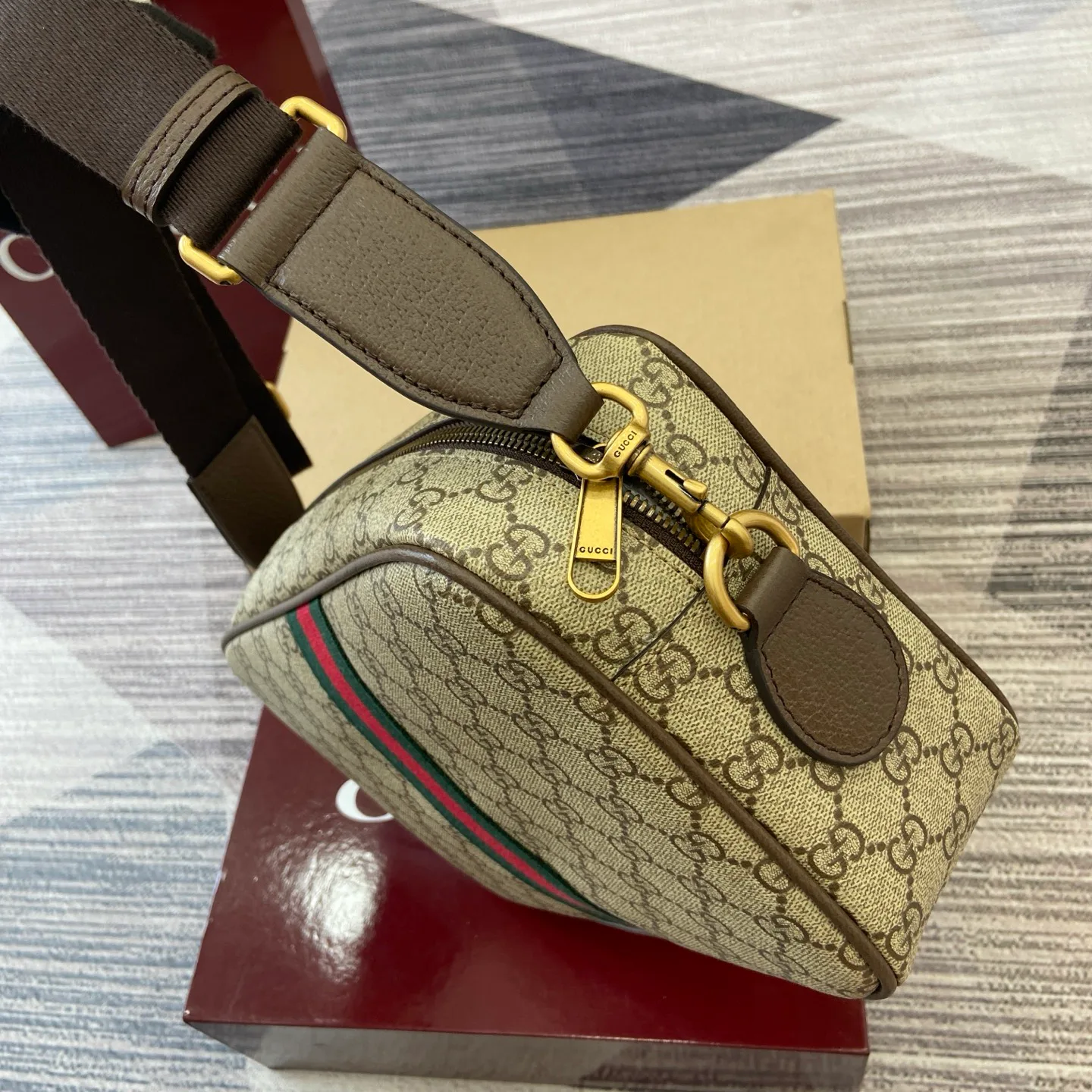 Классические Сумки Женские Gucci 9619396