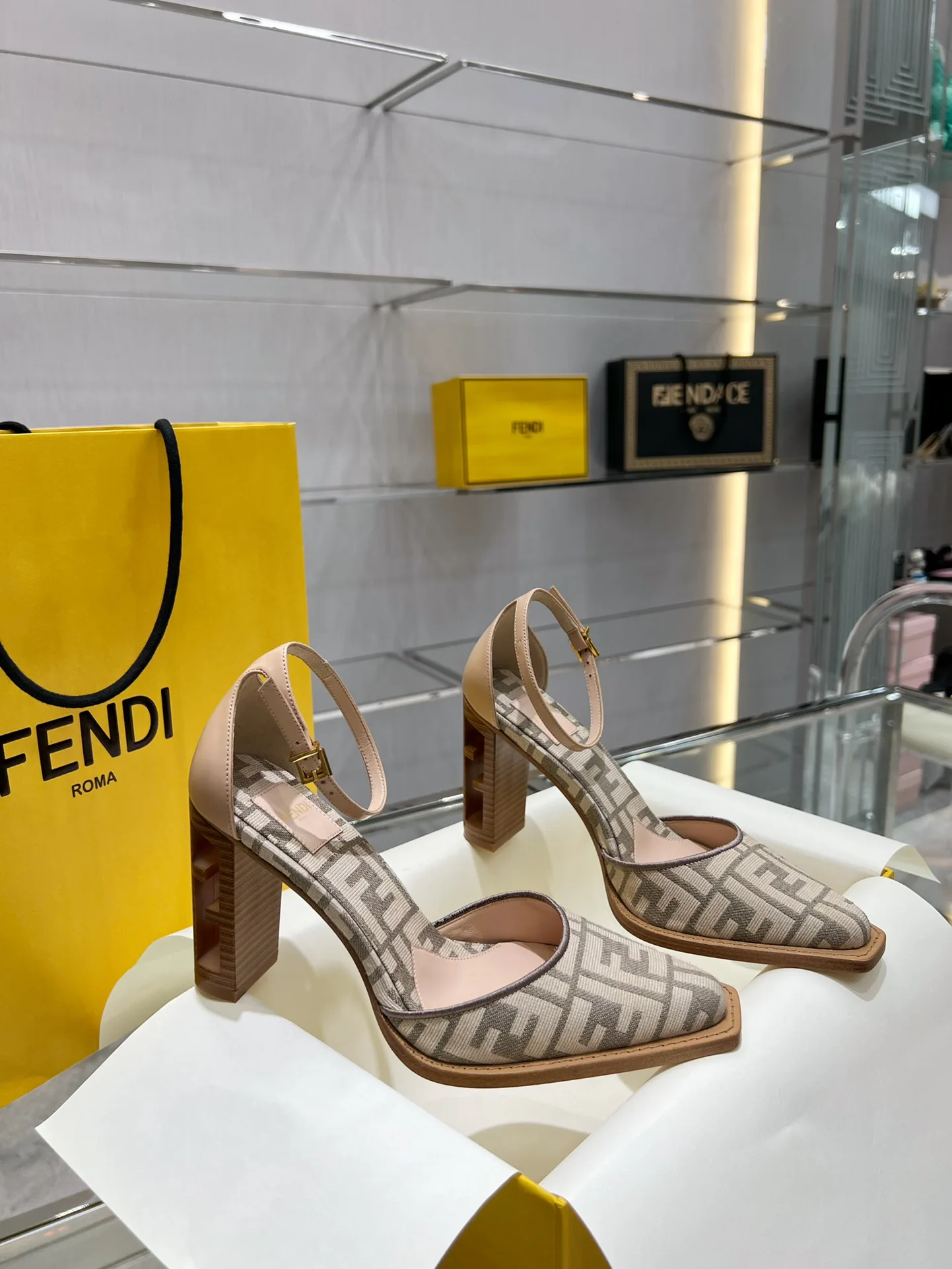 Туфли Женские Fendi 353537