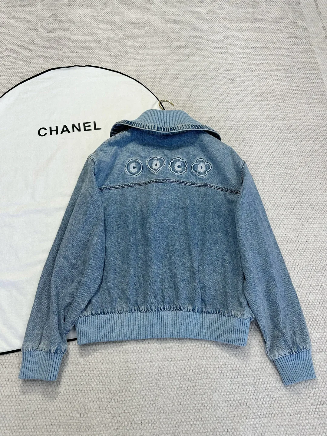 Куртки И Пуховики Женские Chanel 1283477