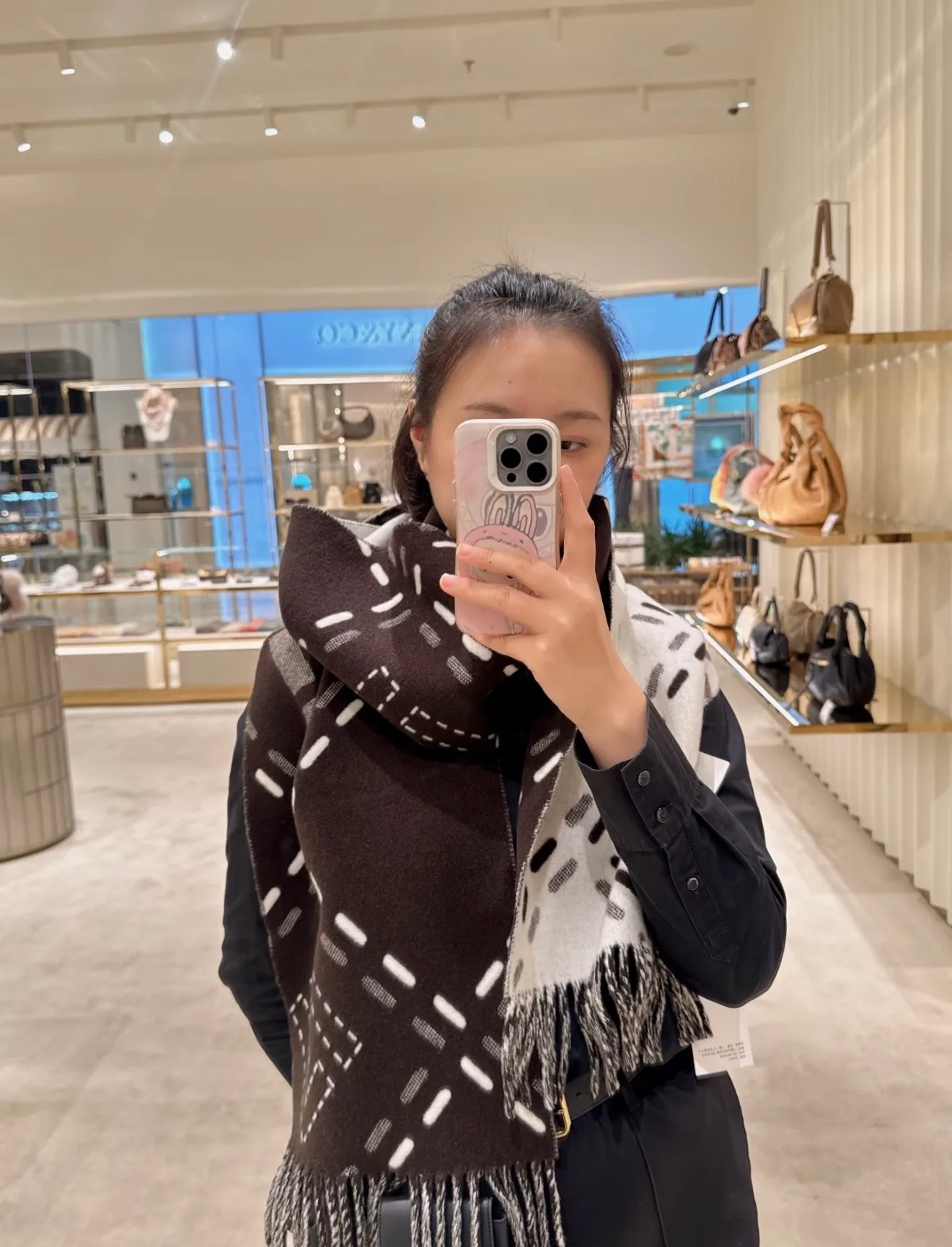 Шарфы Fendi 18426911