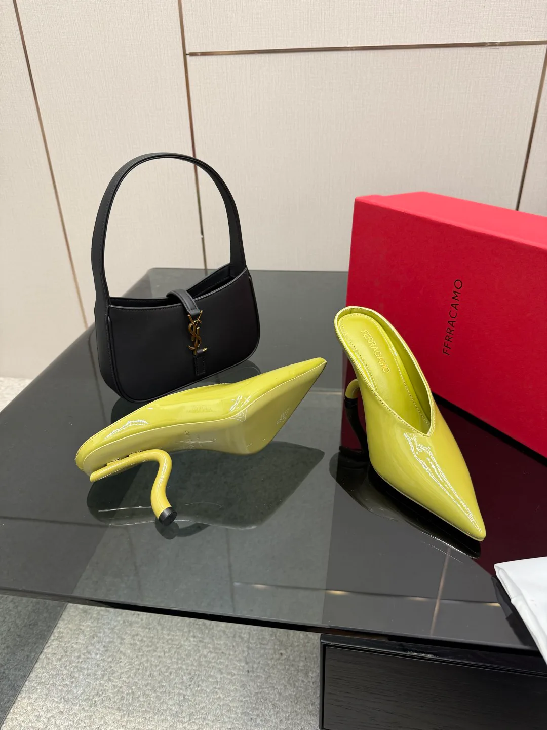 Туфли Женские Salvatore Ferragamo 528602