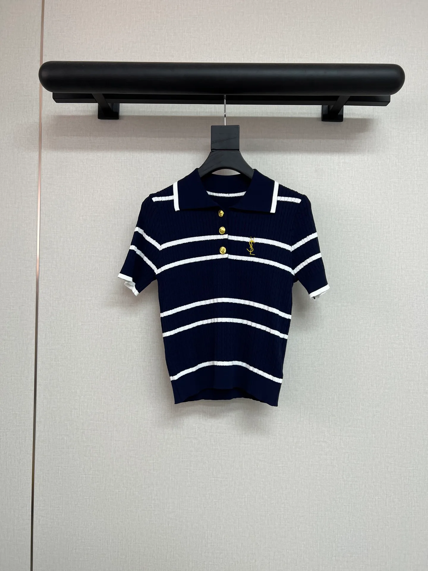 Топы Женские Saint Laurent 13410371