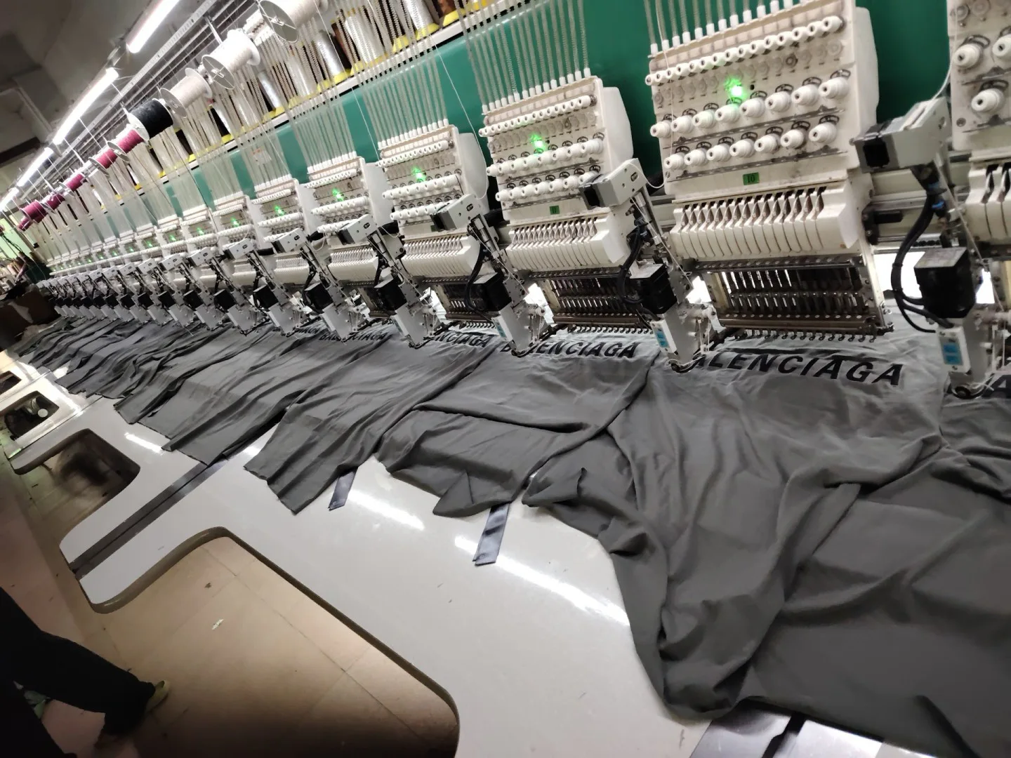 Свитшоты И Худи Мужские Balenciaga 11485608