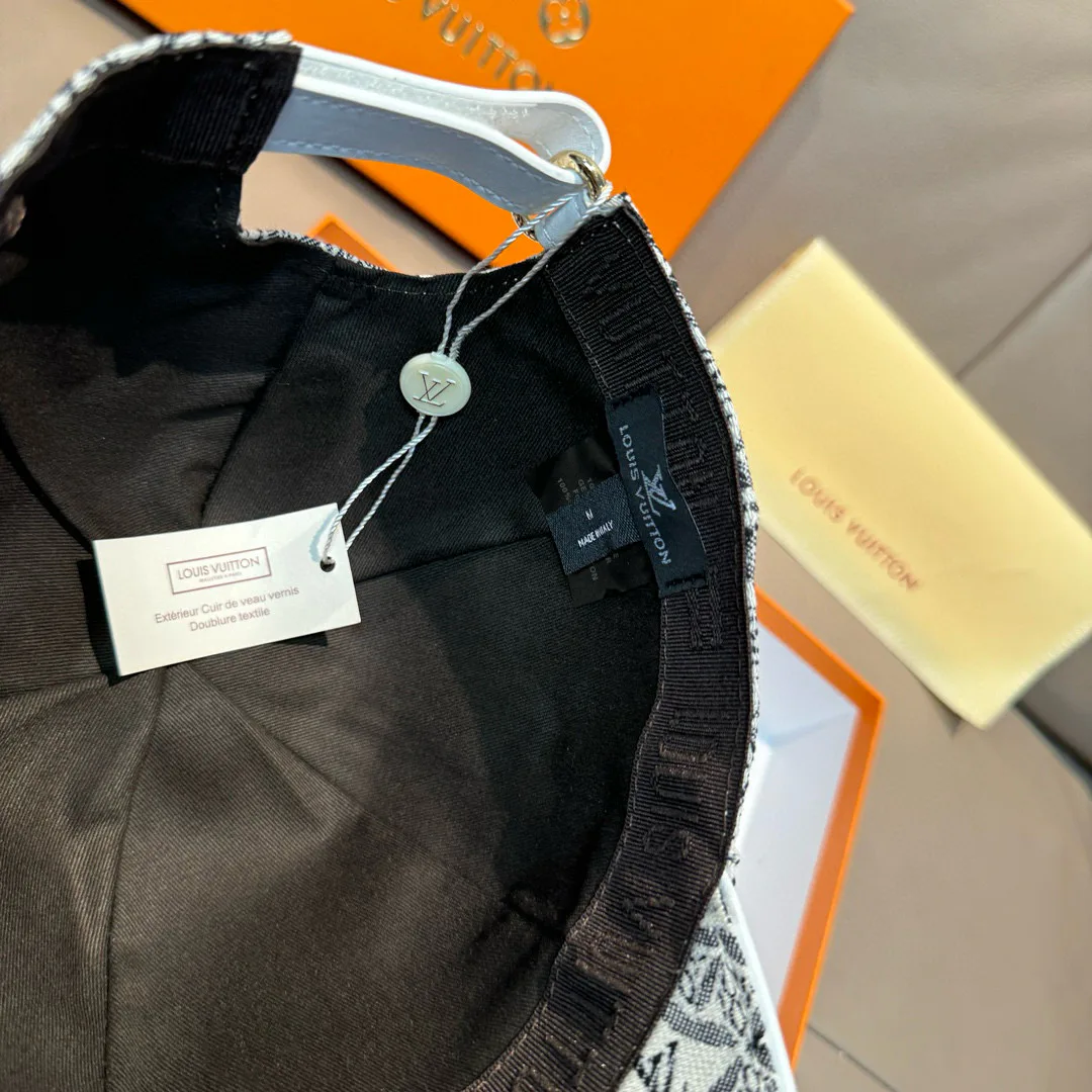 Головные Уборы Louis Vuitton 5922