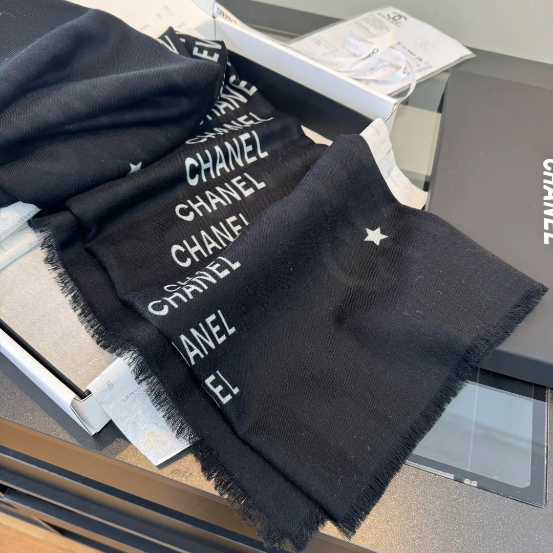 Шарфы Chanel 18222622