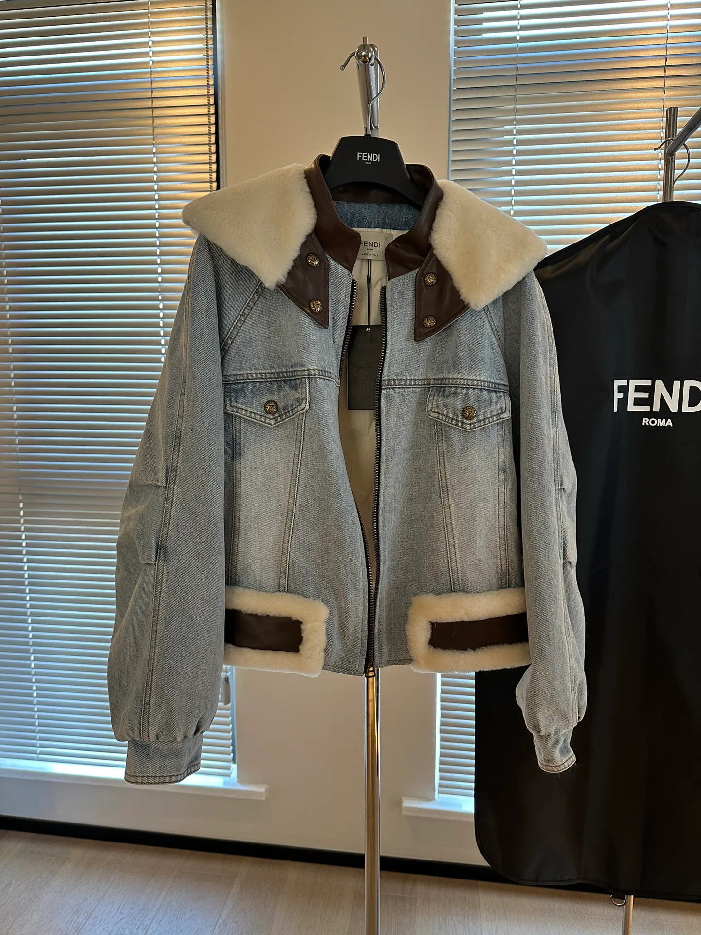 Шубы Женские Fendi 5051184
