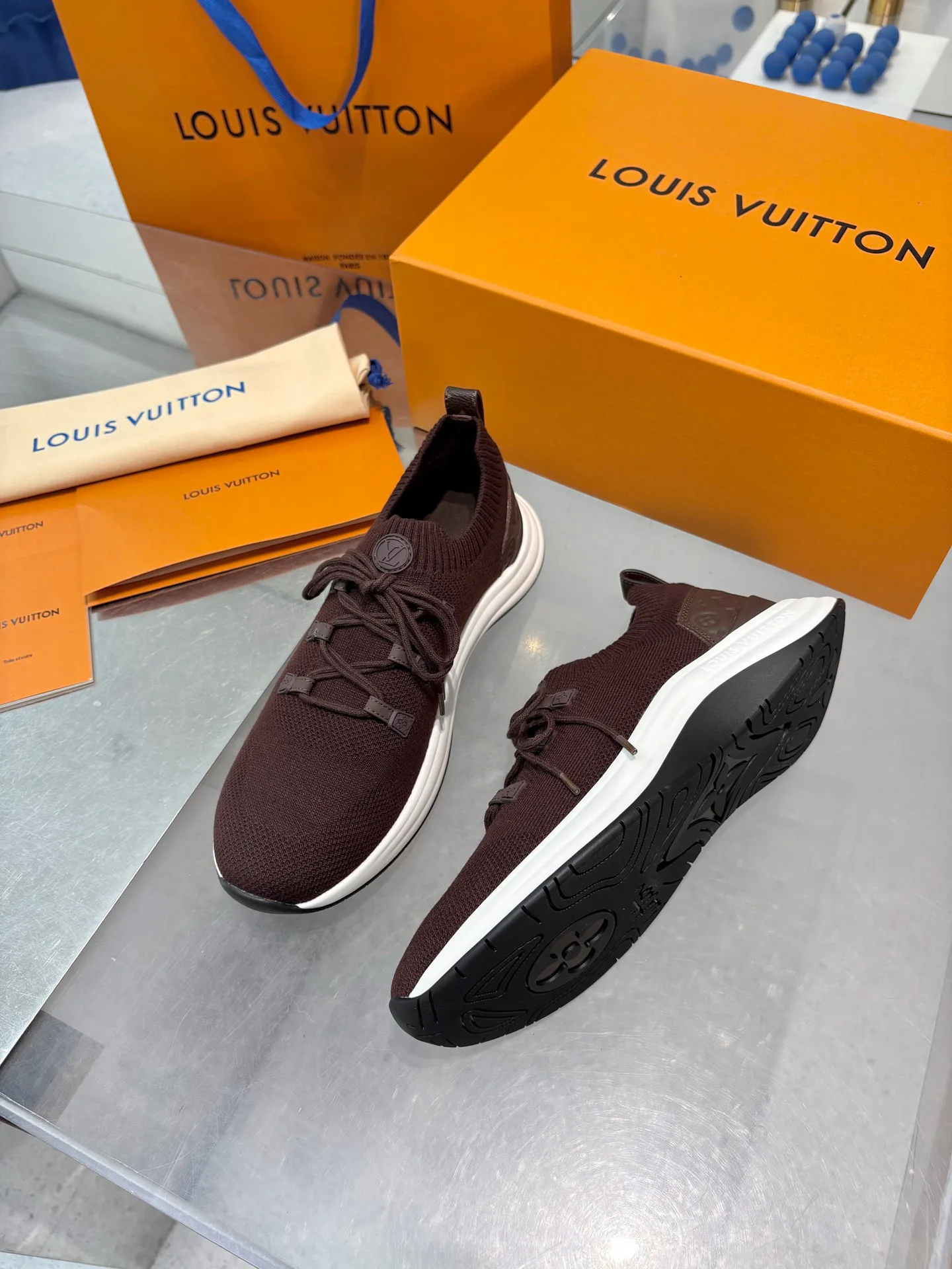 Кроссовки Женские Louis Vuitton 18055133