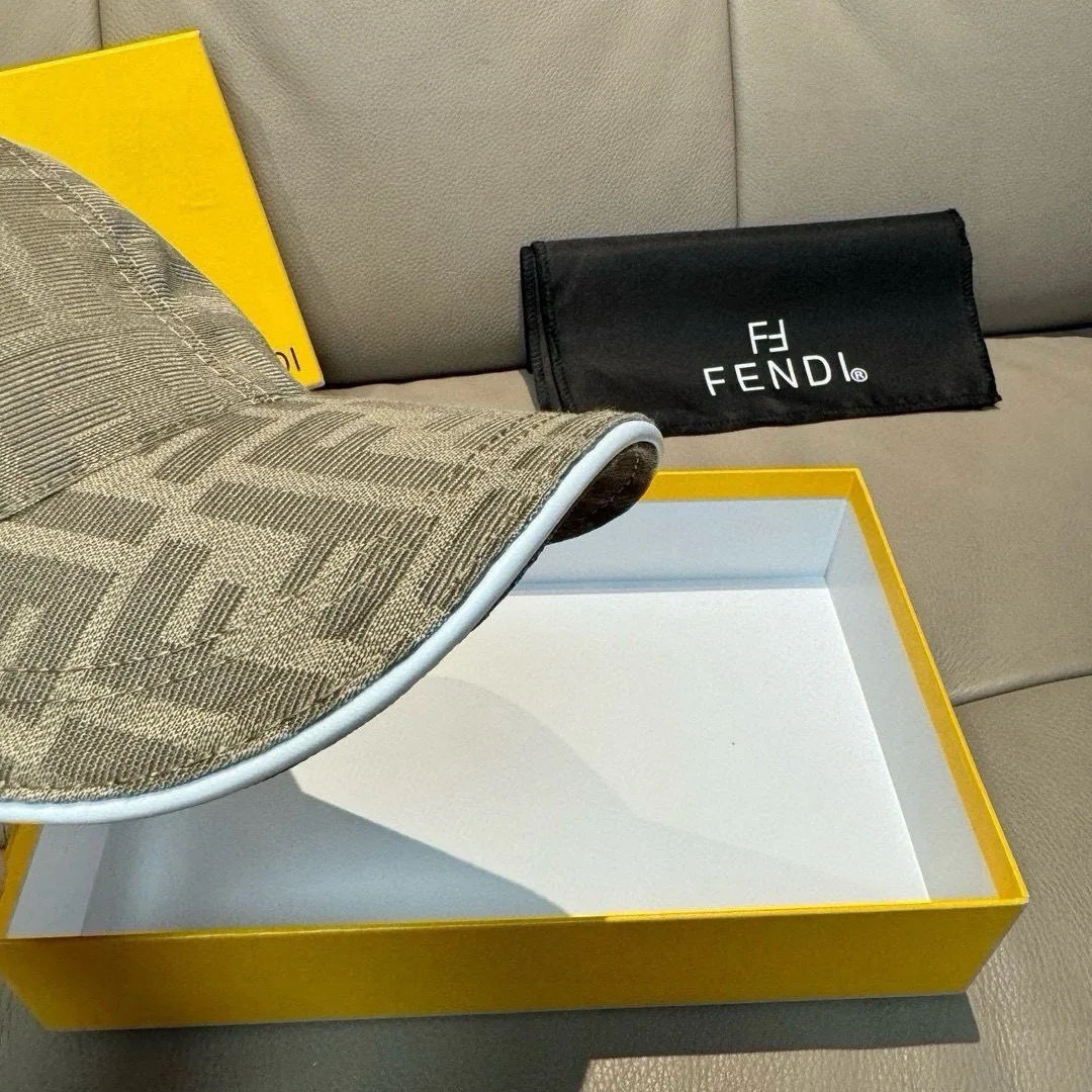 Головные Уборы Fendi 17515241
