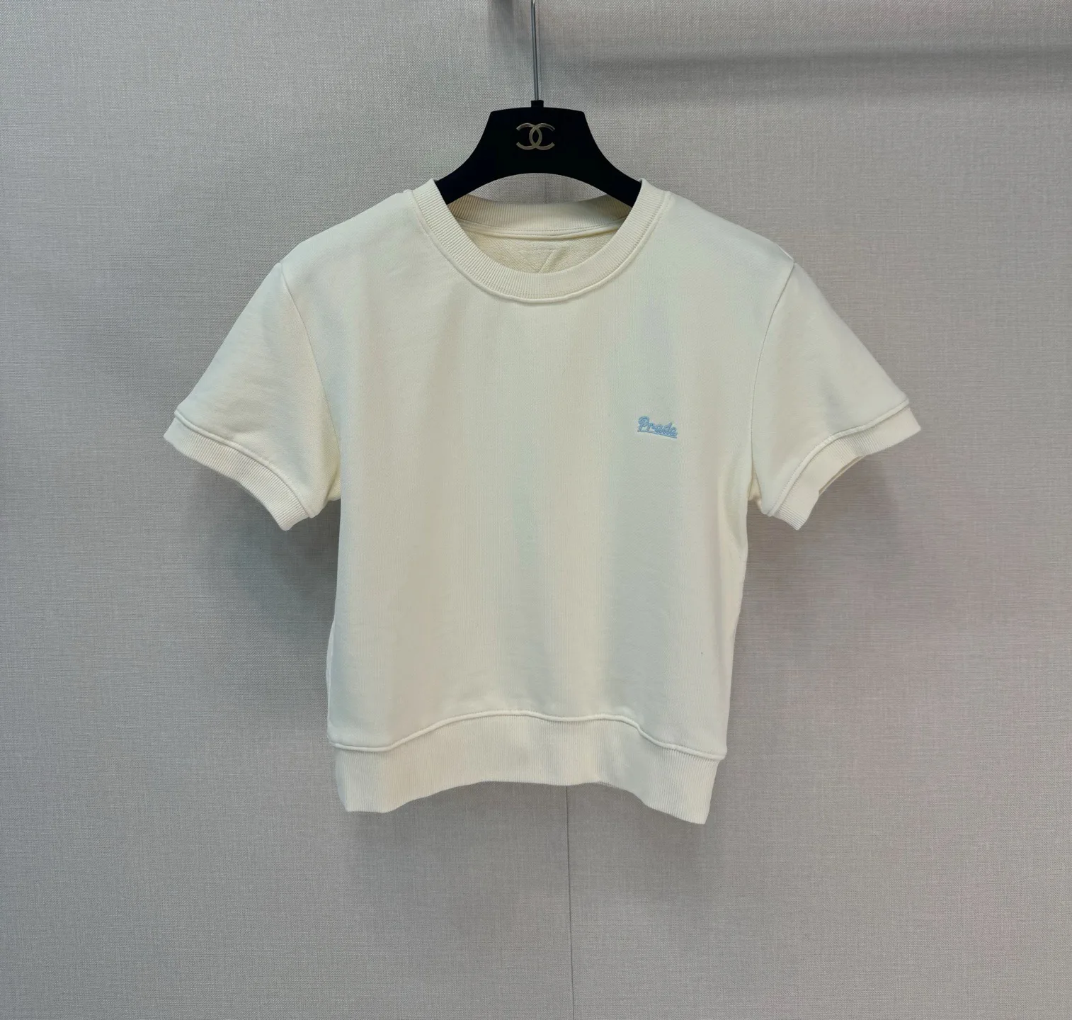 Футболки Женские Prada 13539691