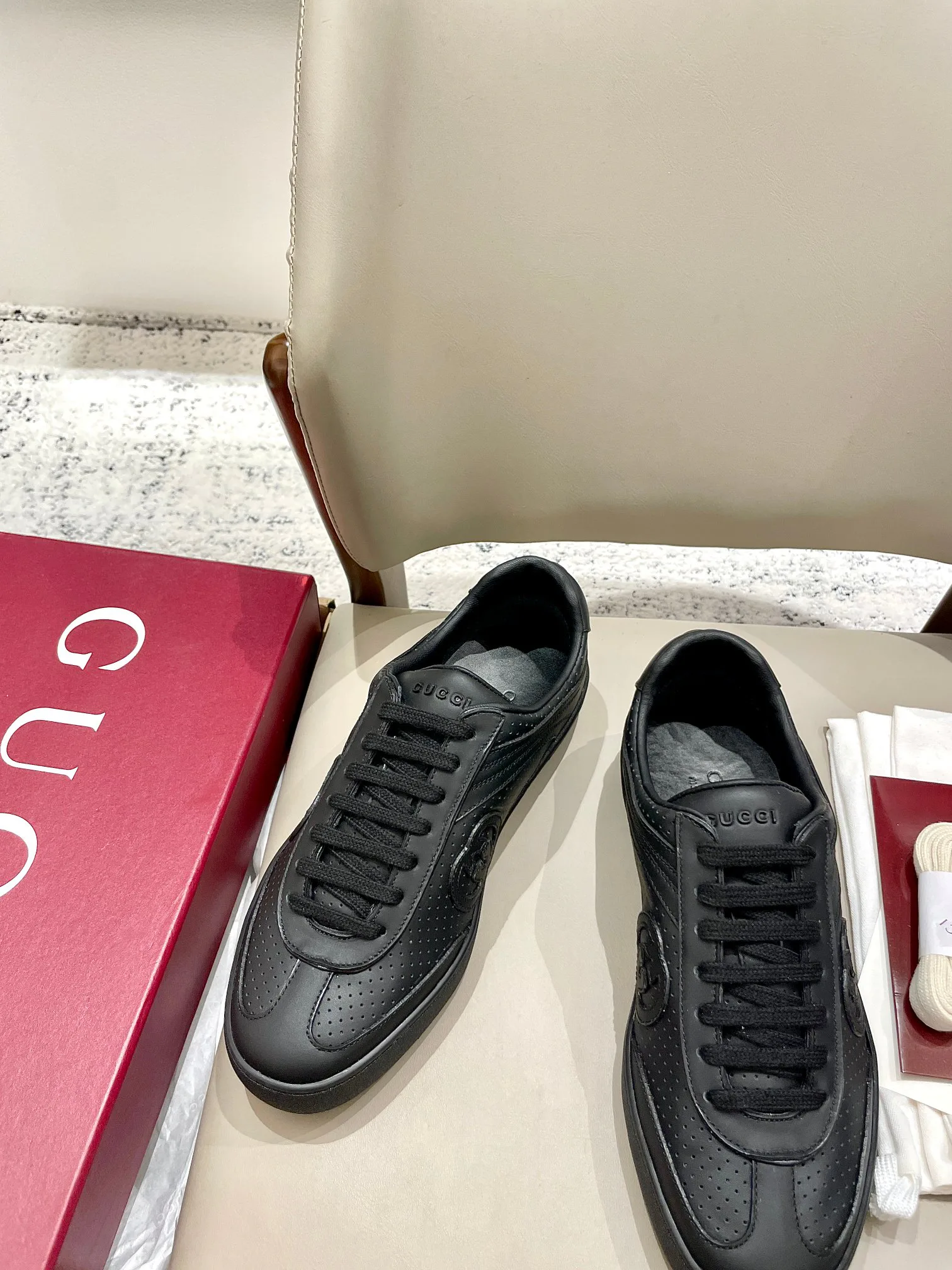 Кроссовки Женские Gucci 1748670