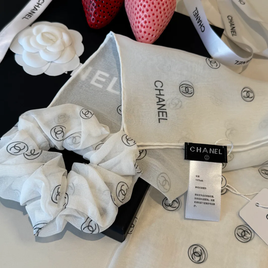 Платки Chanel 18627399