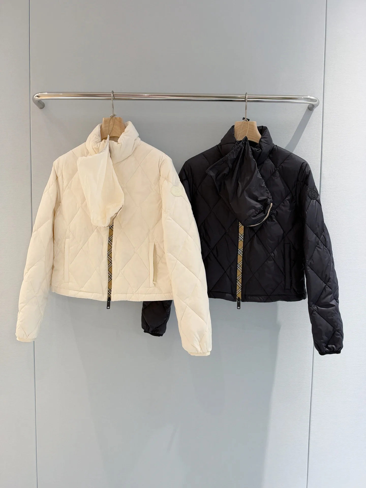 Куртки И Пуховики Женские Burberry 18911376