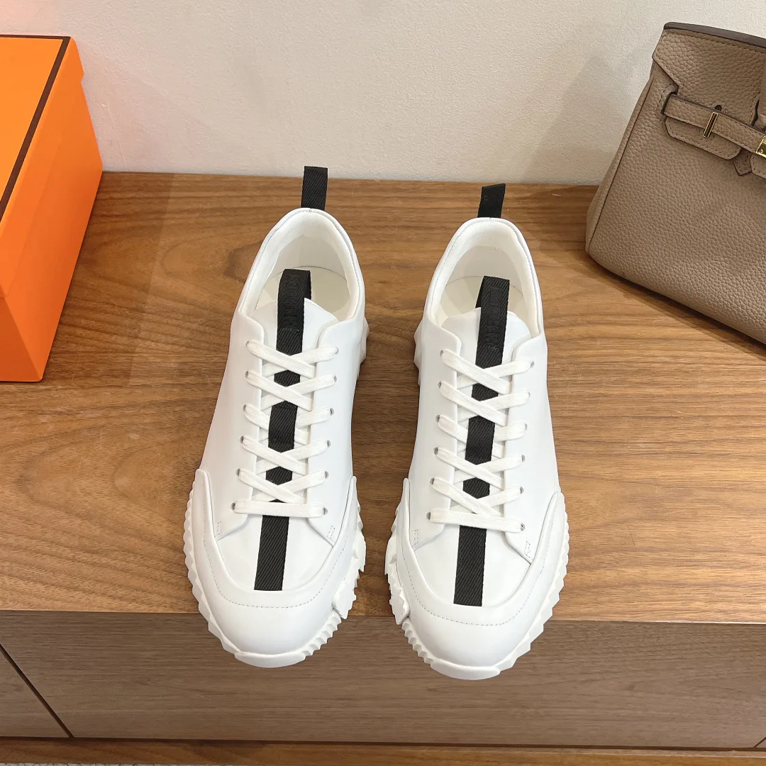 Кроссовки Женские Hermes 18963798