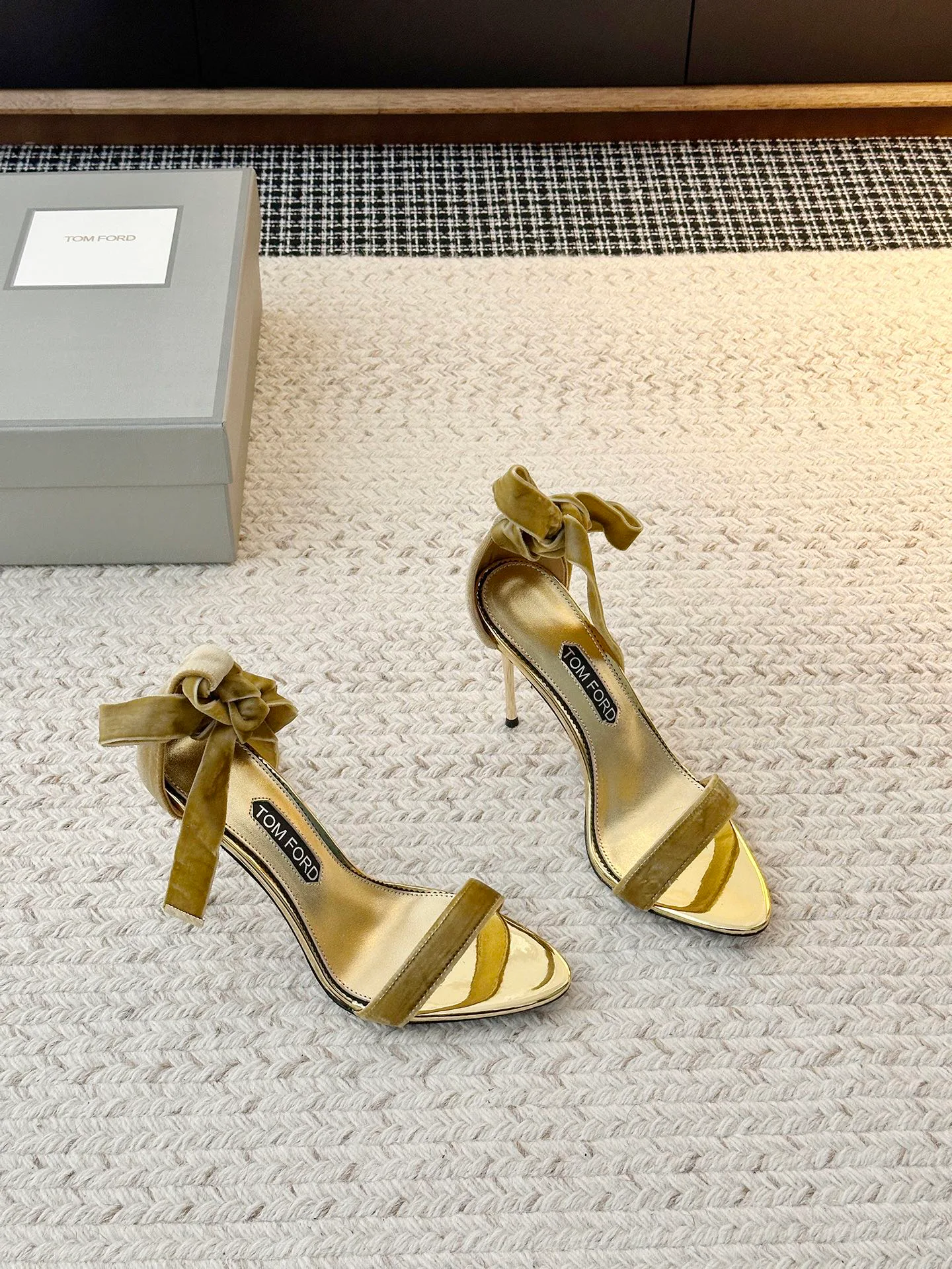 Босоножки Женские Tom Ford 11194379