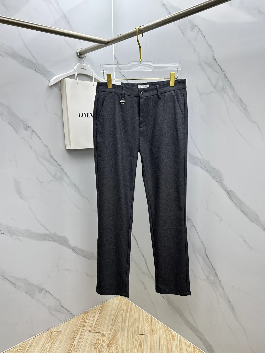 Брюки Мужские Salvatore Ferragamo 18246806