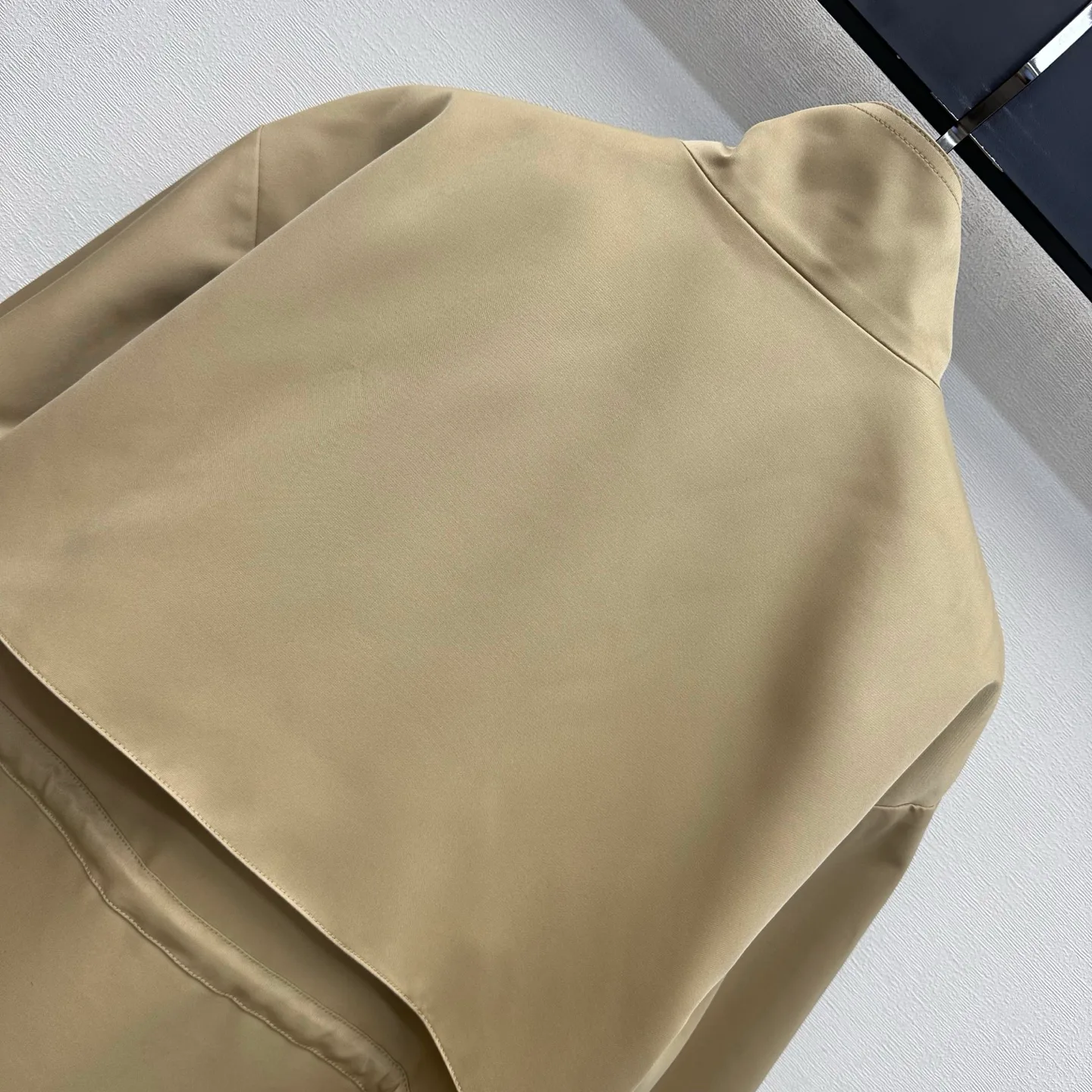 Куртки И Пуховики Женские Prada 18432100
