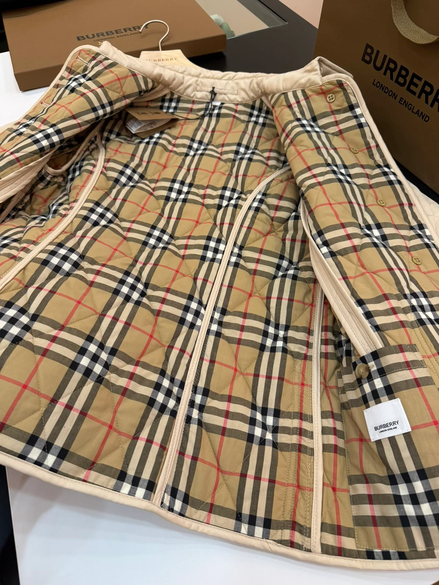Куртки И Пуховики Женские Burberry 18043710