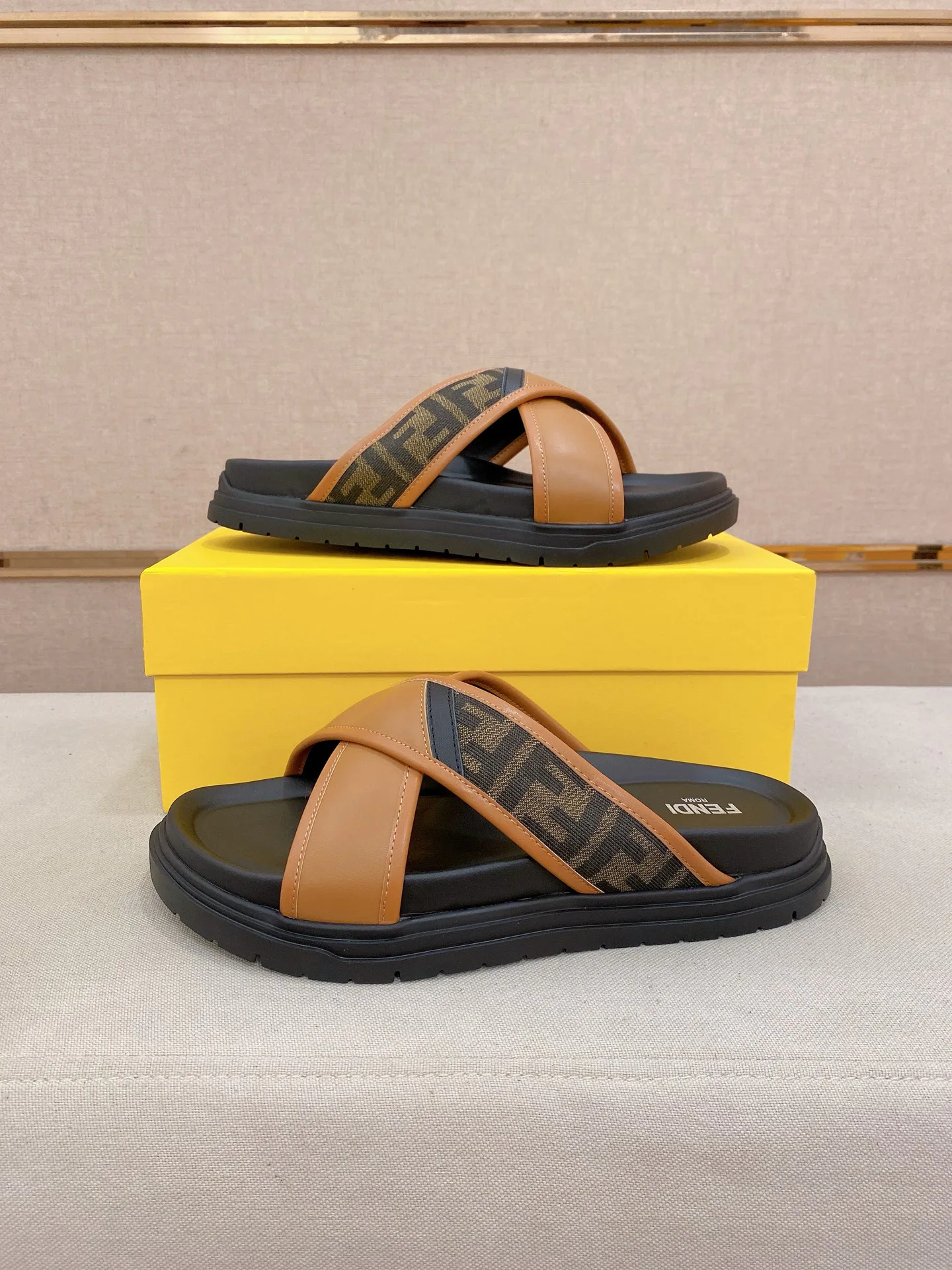 Шлепанцы Мужские Fendi 11776700