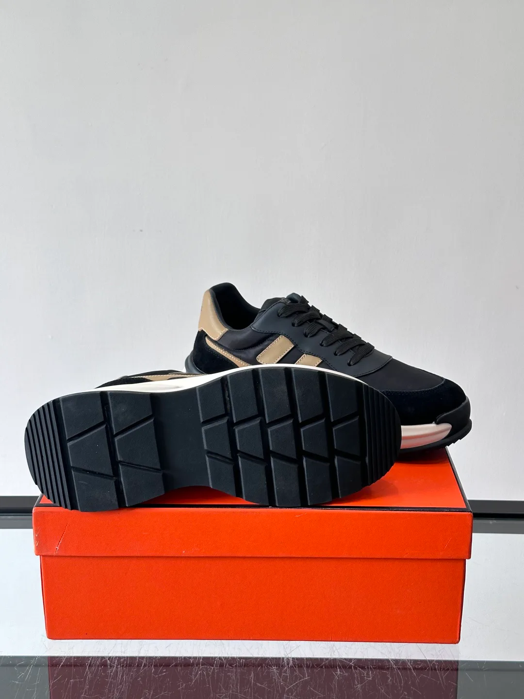 Кроссовки Мужские Hermes 11584902