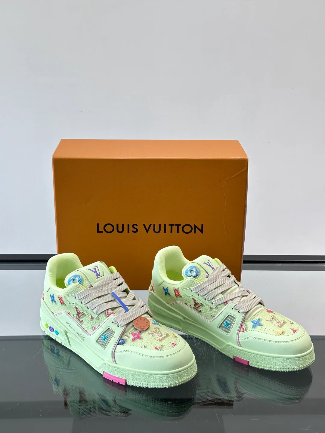 Кроссовки Женские Louis Vuitton 5046076