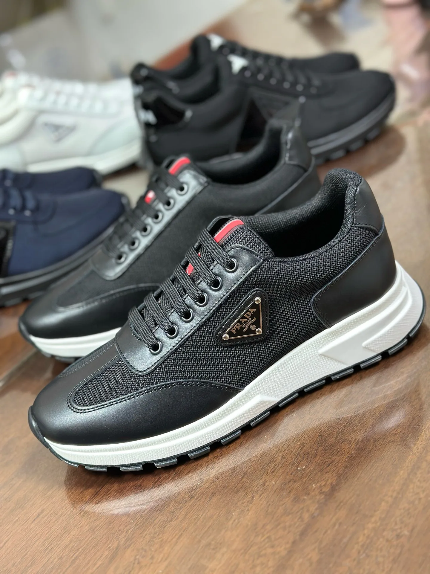Кроссовки Мужские Prada 17037907