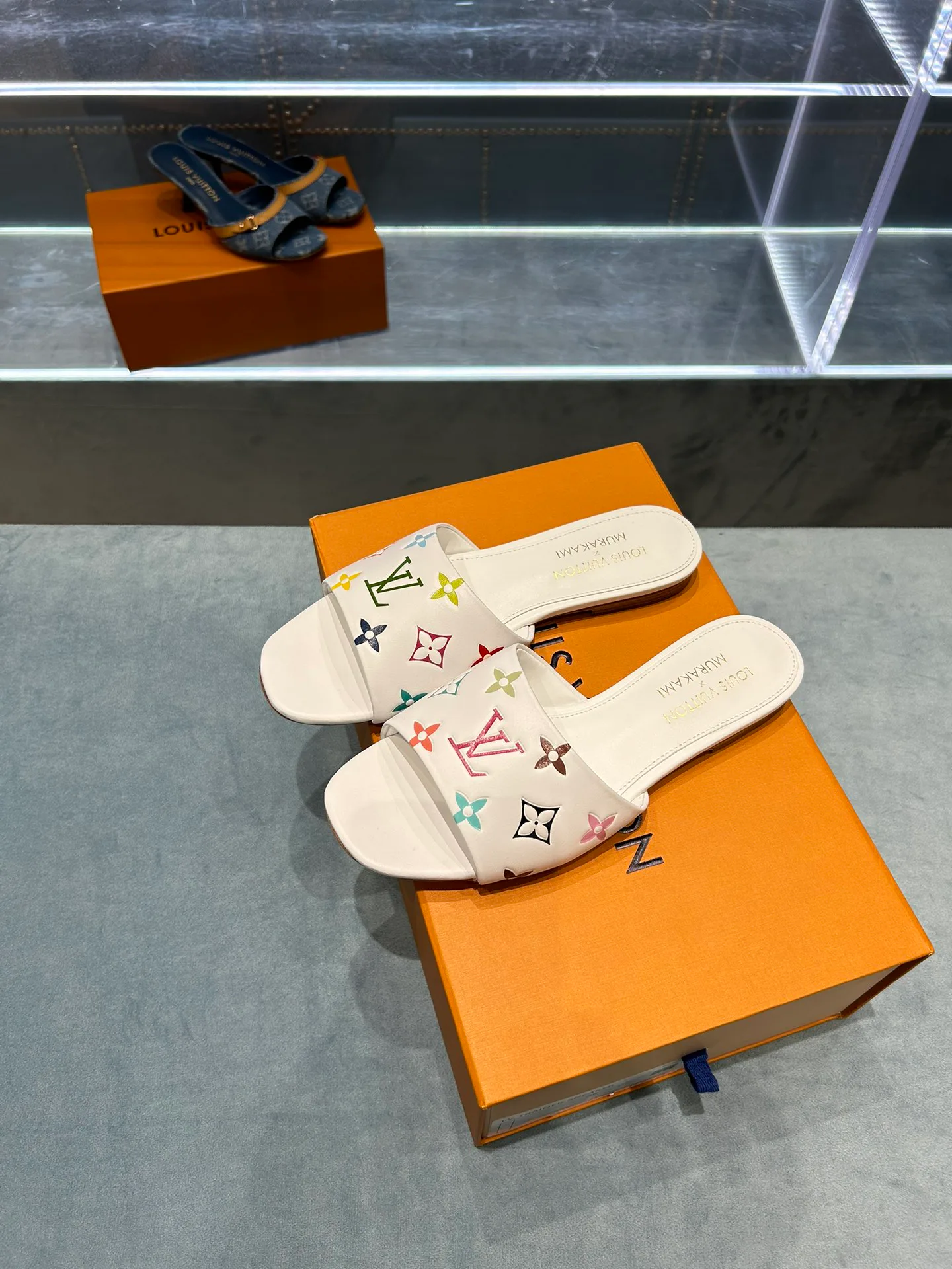 Шлепанцы Женские Louis Vuitton 21132