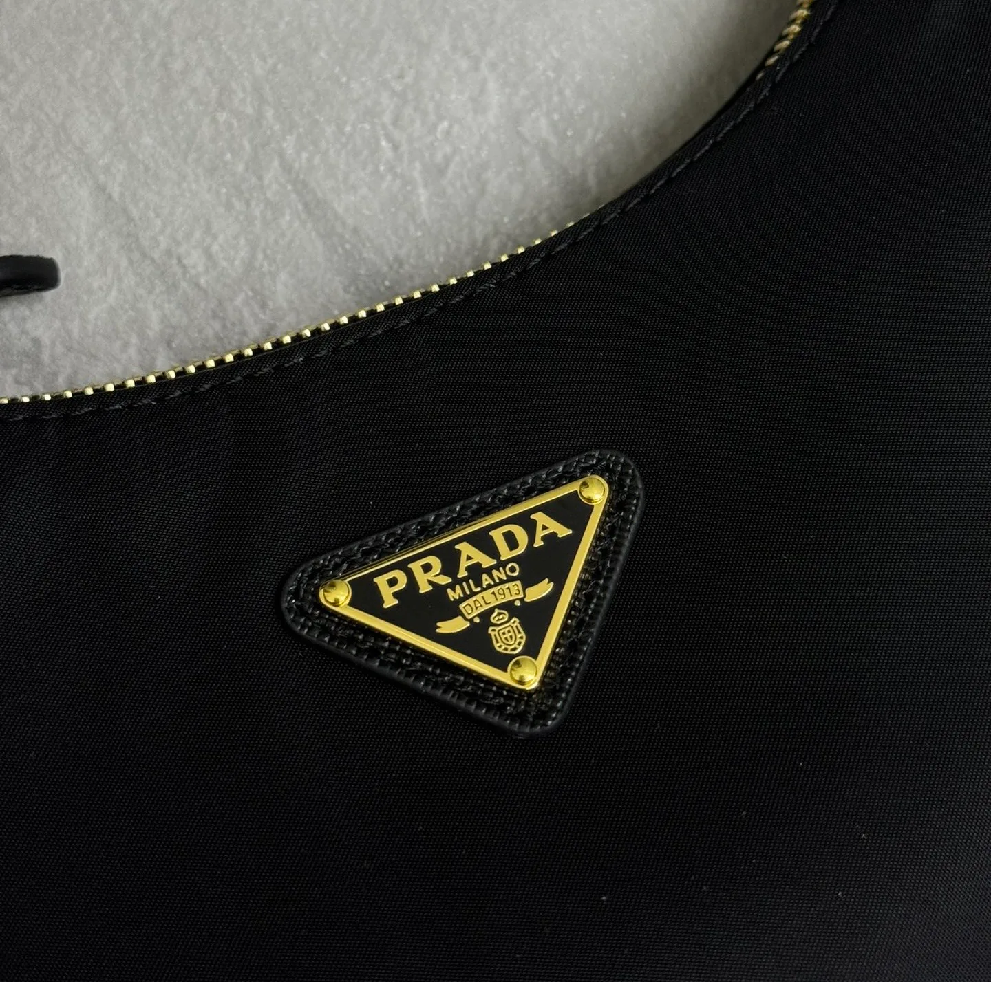 Сумки На Ремне Женские Prada 11682010
