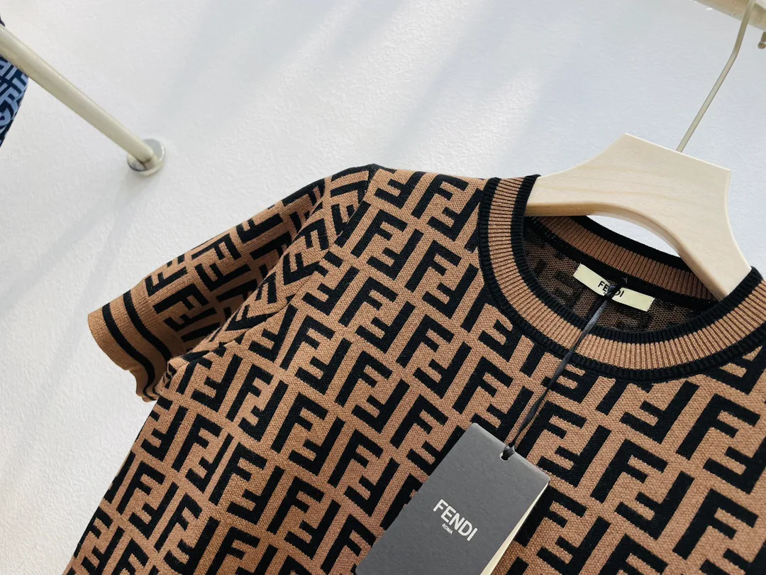 Футболки Женские Fendi 18326222