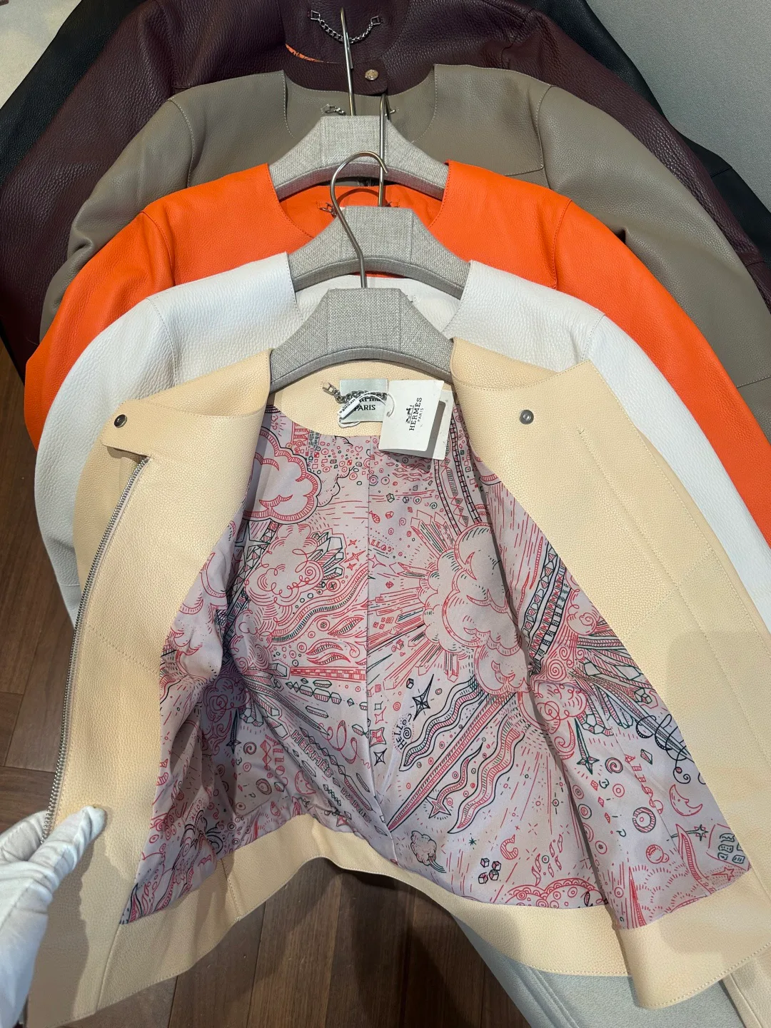 Кожаные Куртки И Дублёнки Женские Hermes 17959689