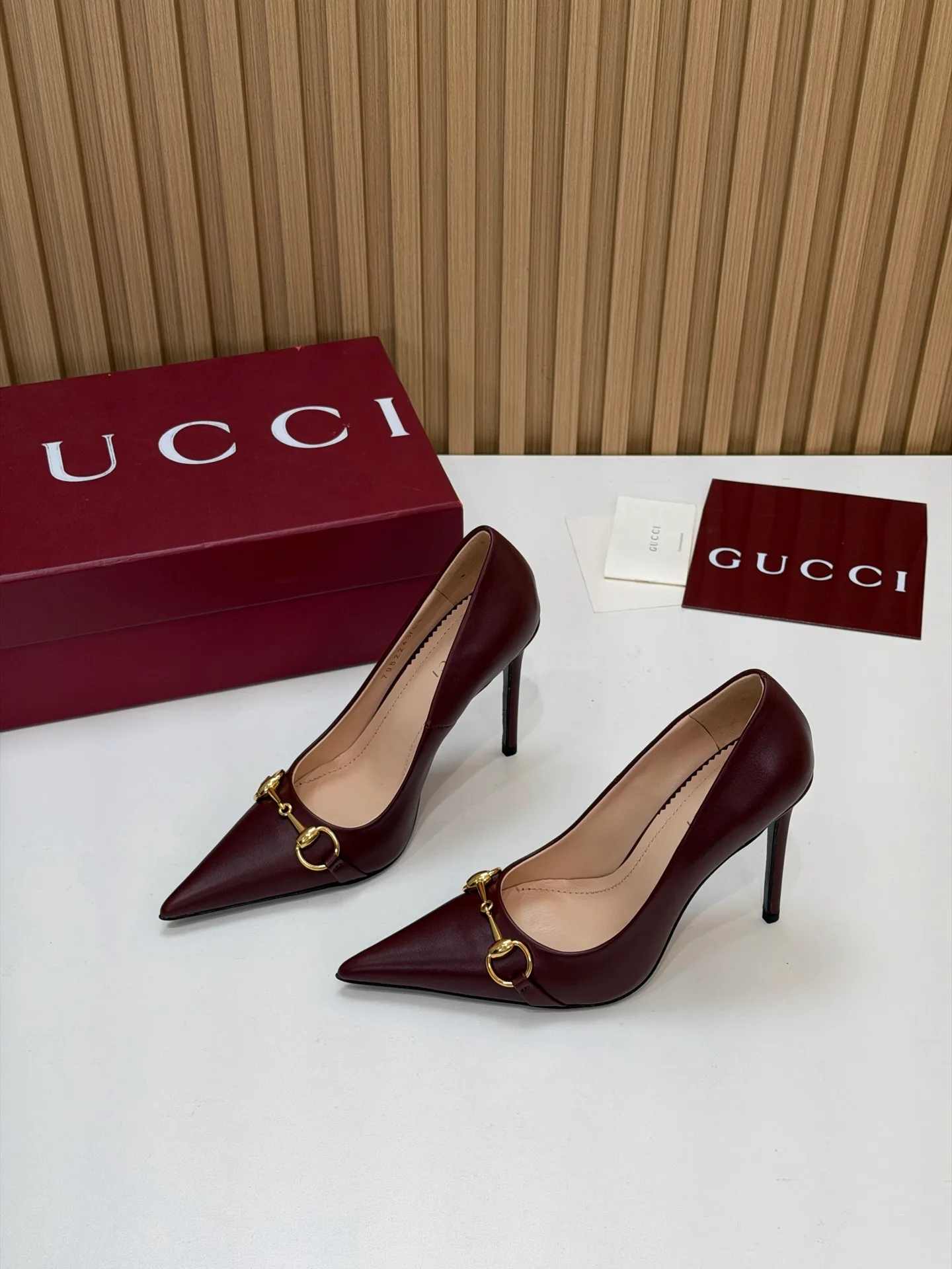Туфли Женские Gucci 18245477