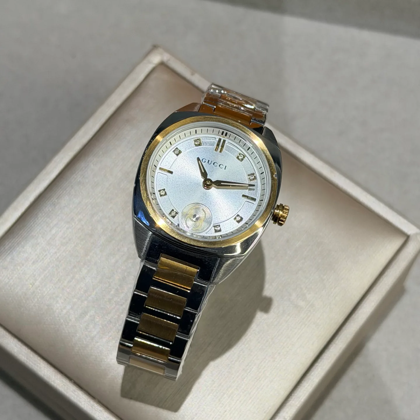Часы Женские Gucci 18362060