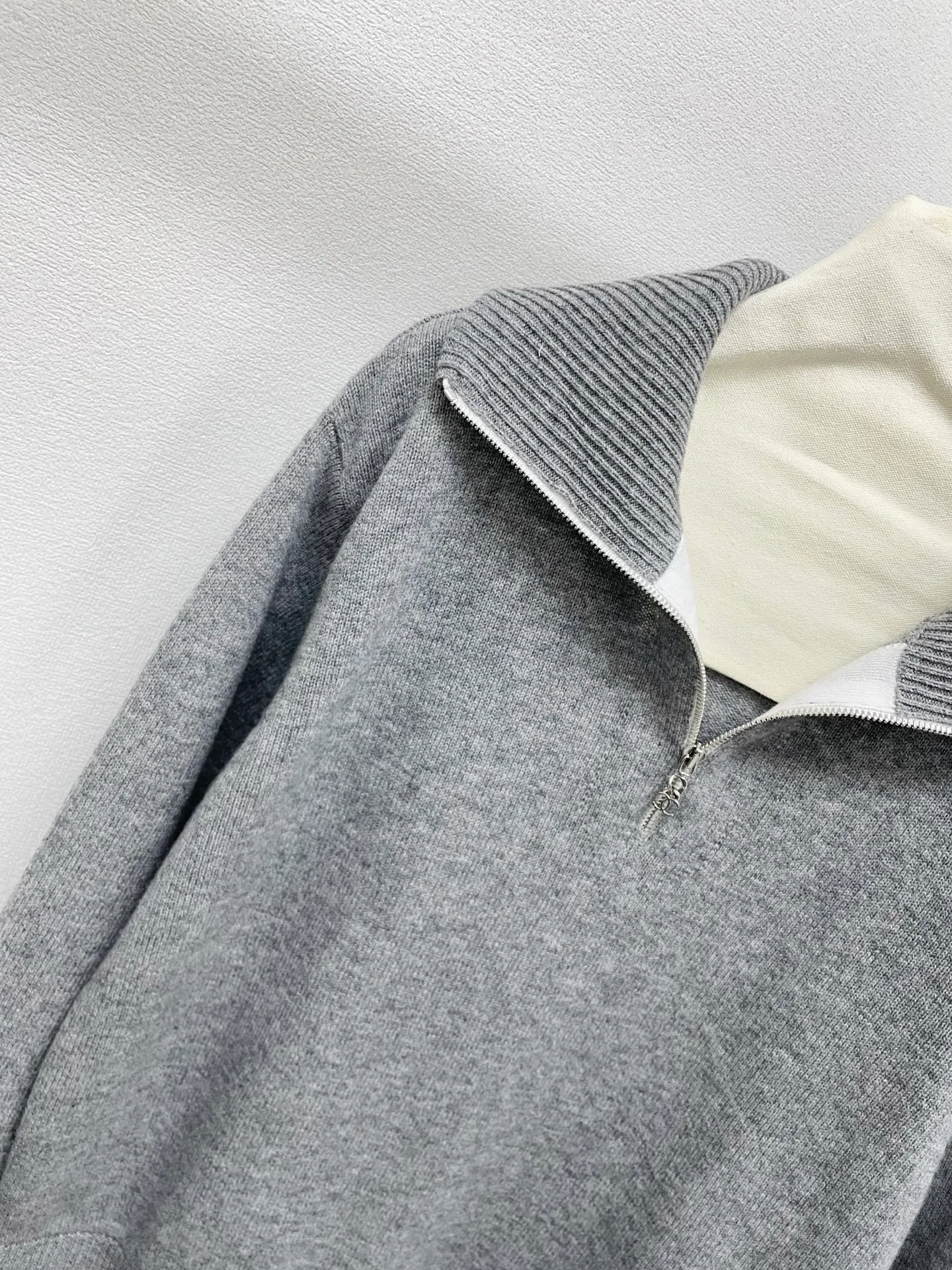 Джемперы И Свитеры Женские Chanel 5549634