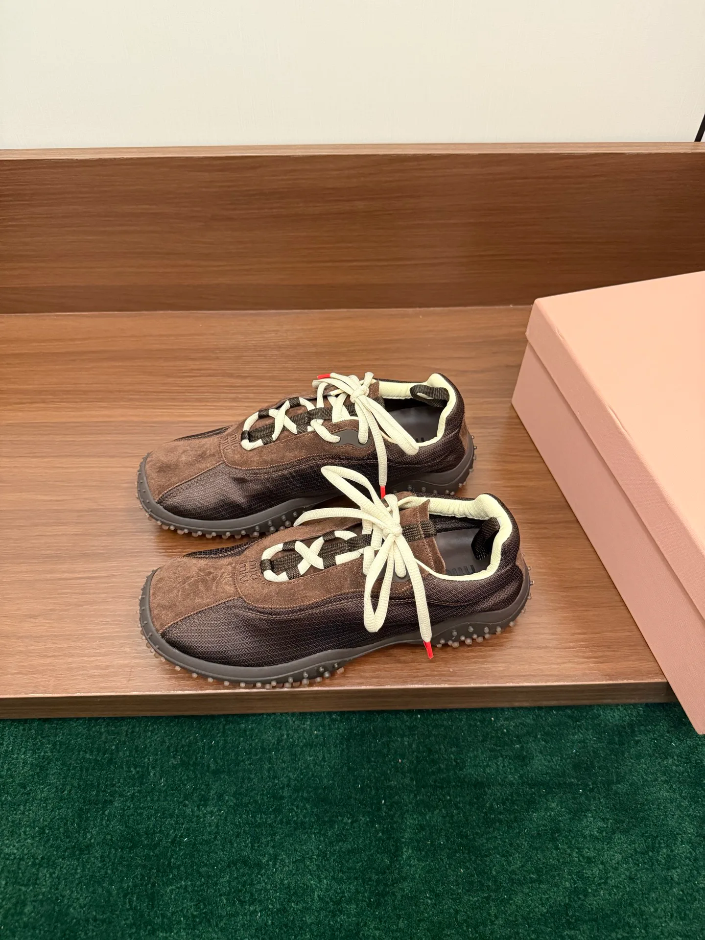 Кроссовки Женские Miu Miu 18042058