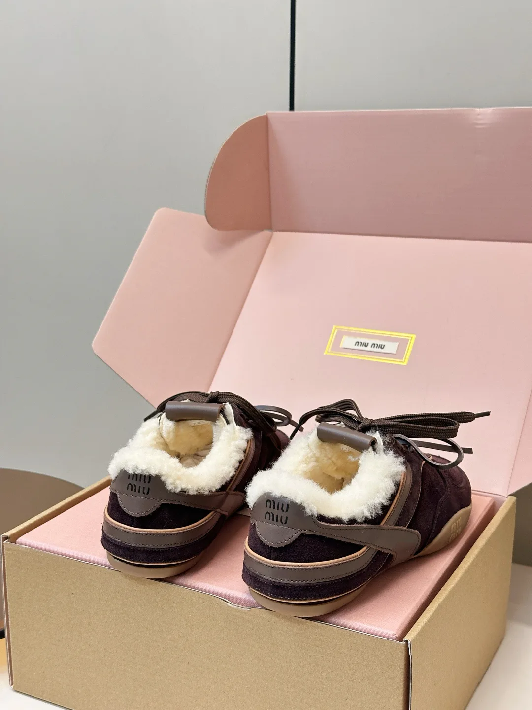 Кроссовки Женские Miu Miu 18164563