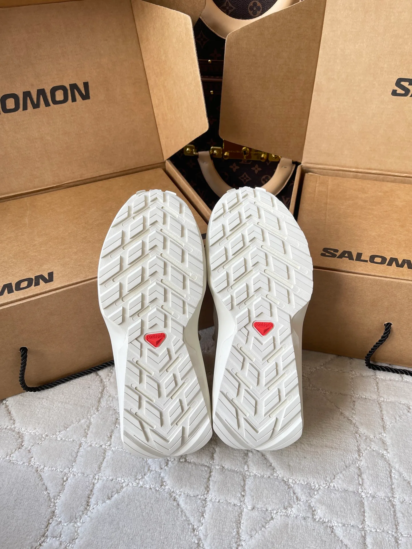 Кроссовки Женские Salomon 18039054